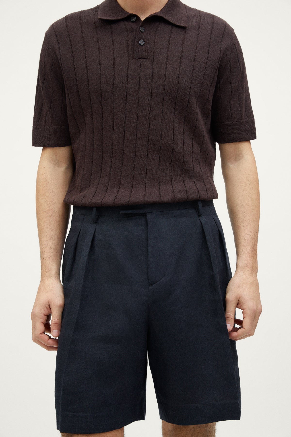 The Linen Twill Bermuda Shorts - dark blue