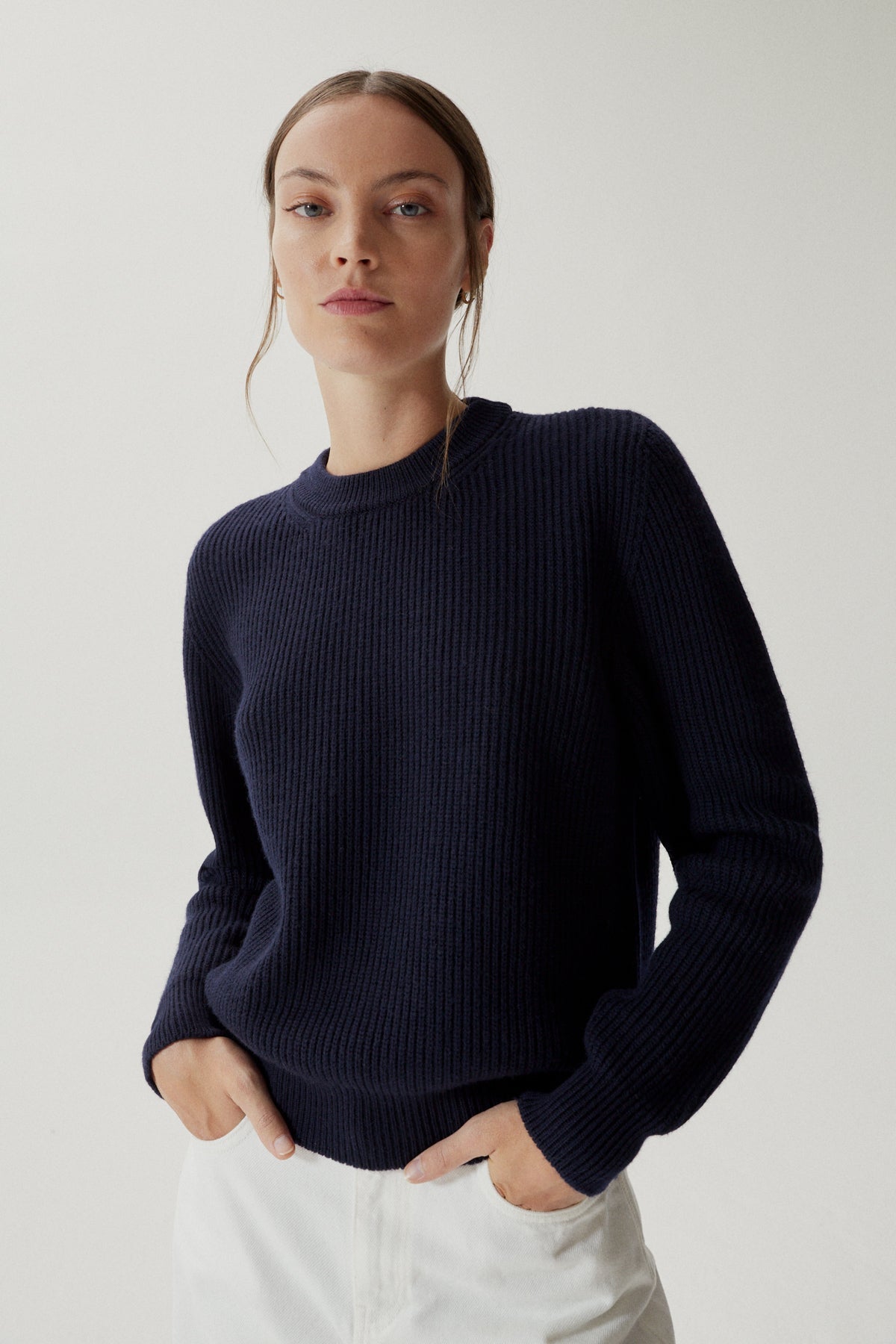 the wool perkins sweater oxford blue