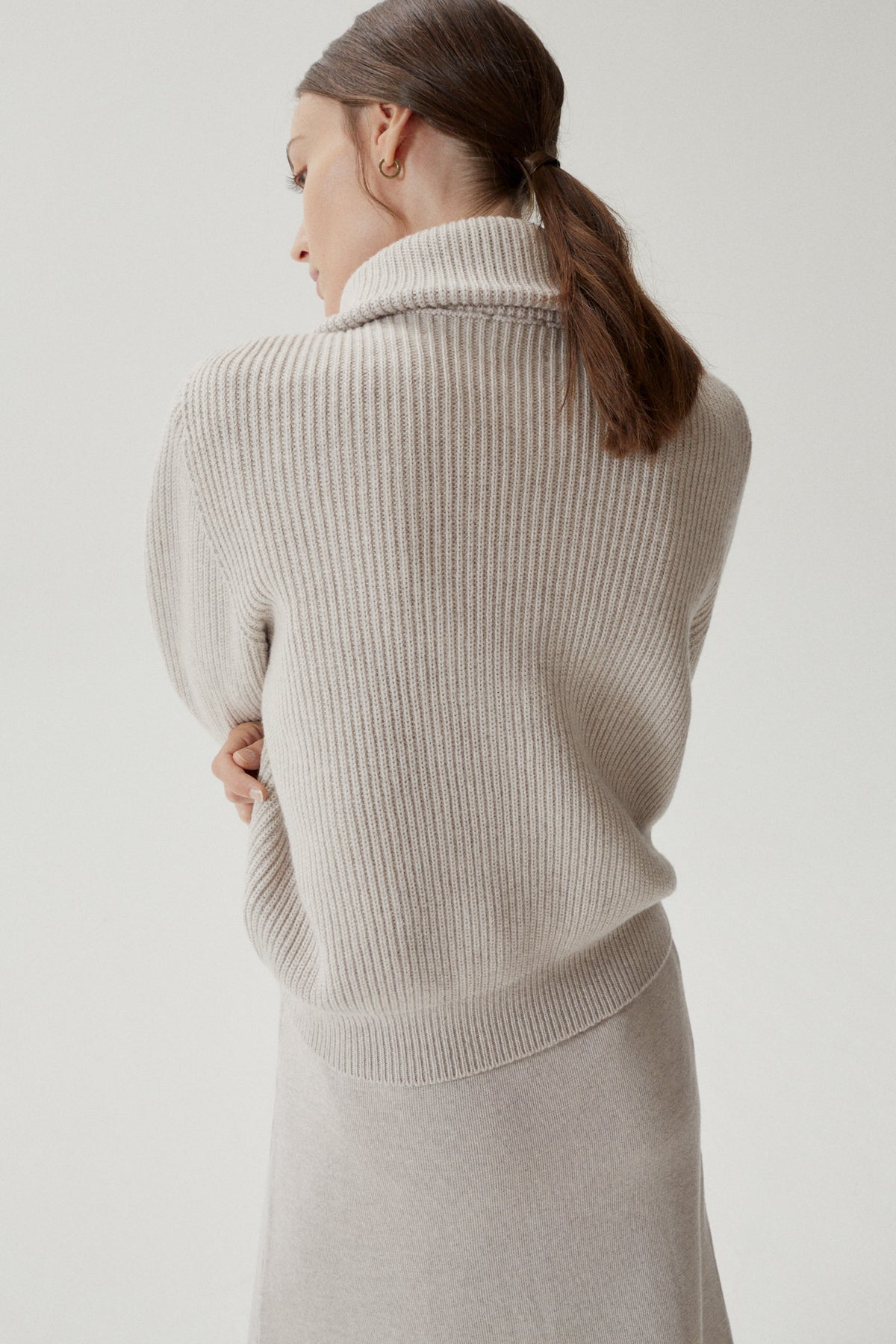 the merino wool half zip sweater greige