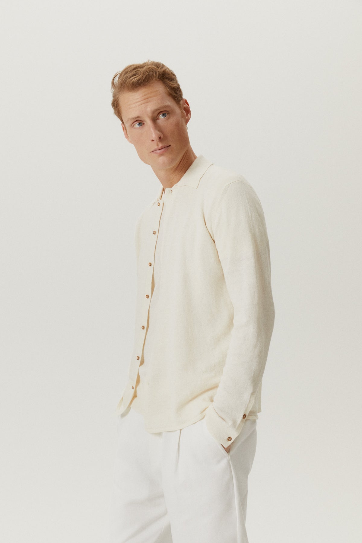 the linen cotton knit shirt milk white