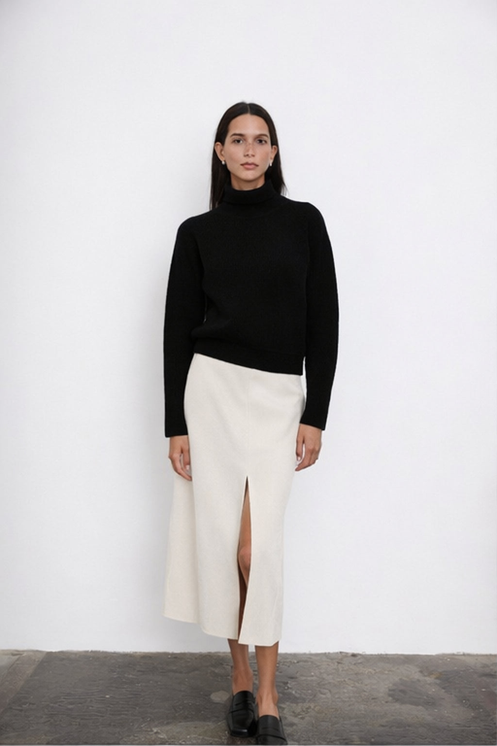 The Merino Wool Cropped High-Neck black