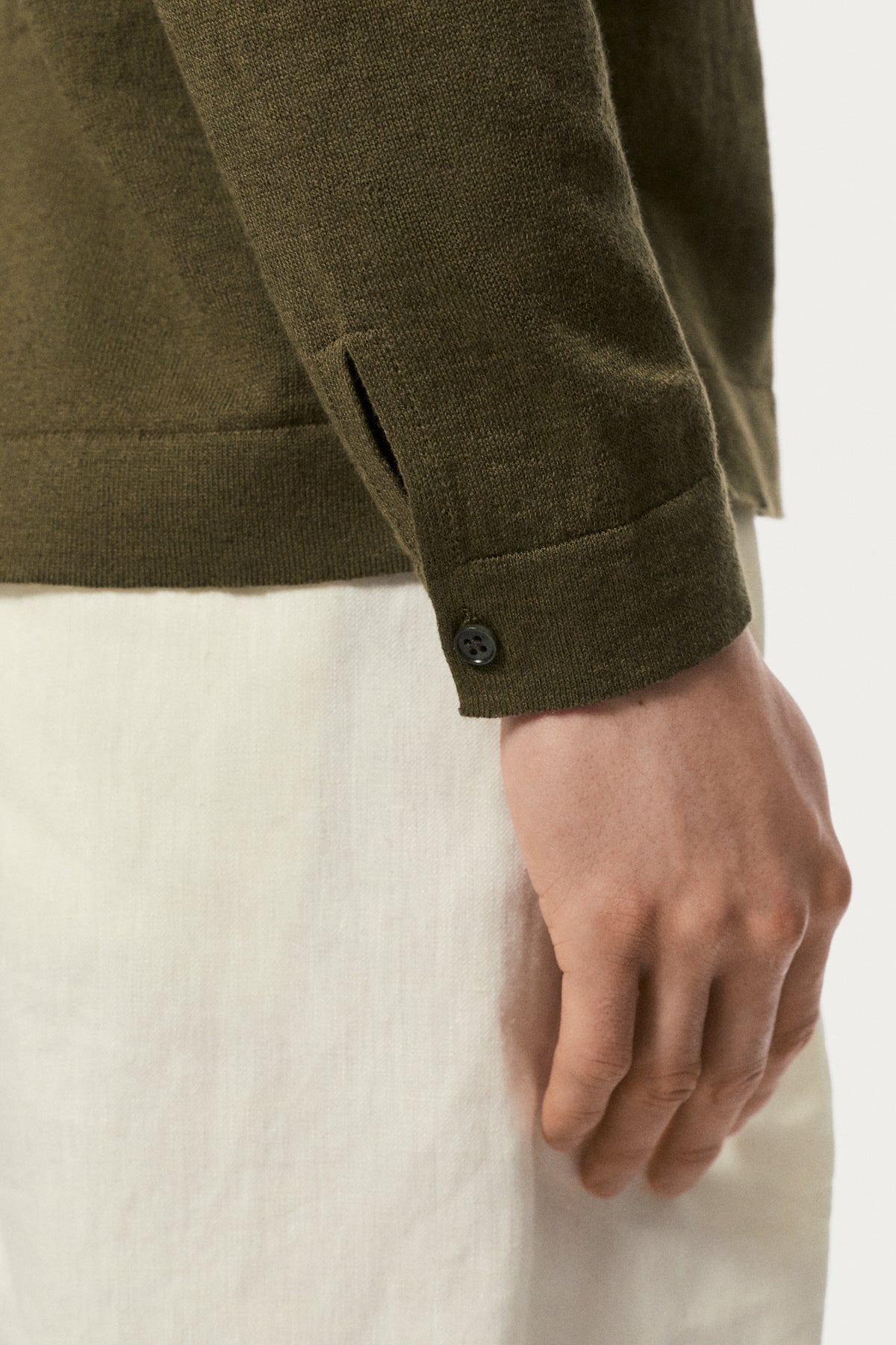 The Long-Sleeve Linen Cotton Polo - olive green