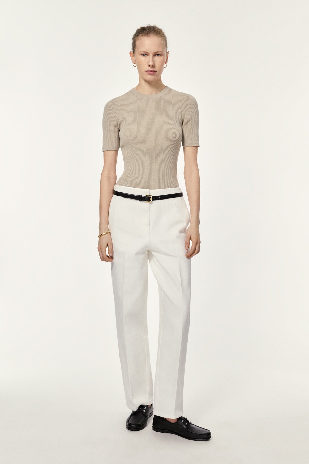 the organic cotton t-shirt wet sand