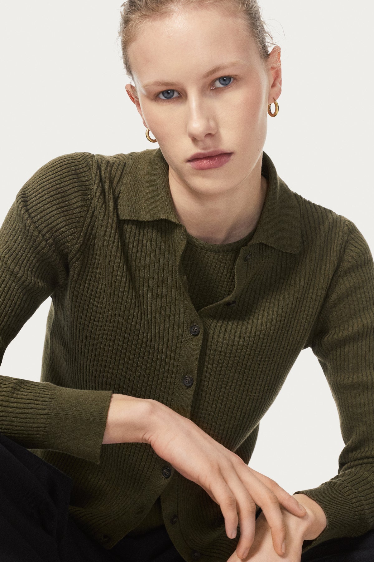 The Linen Cotton Ribbed Shirt - olive green