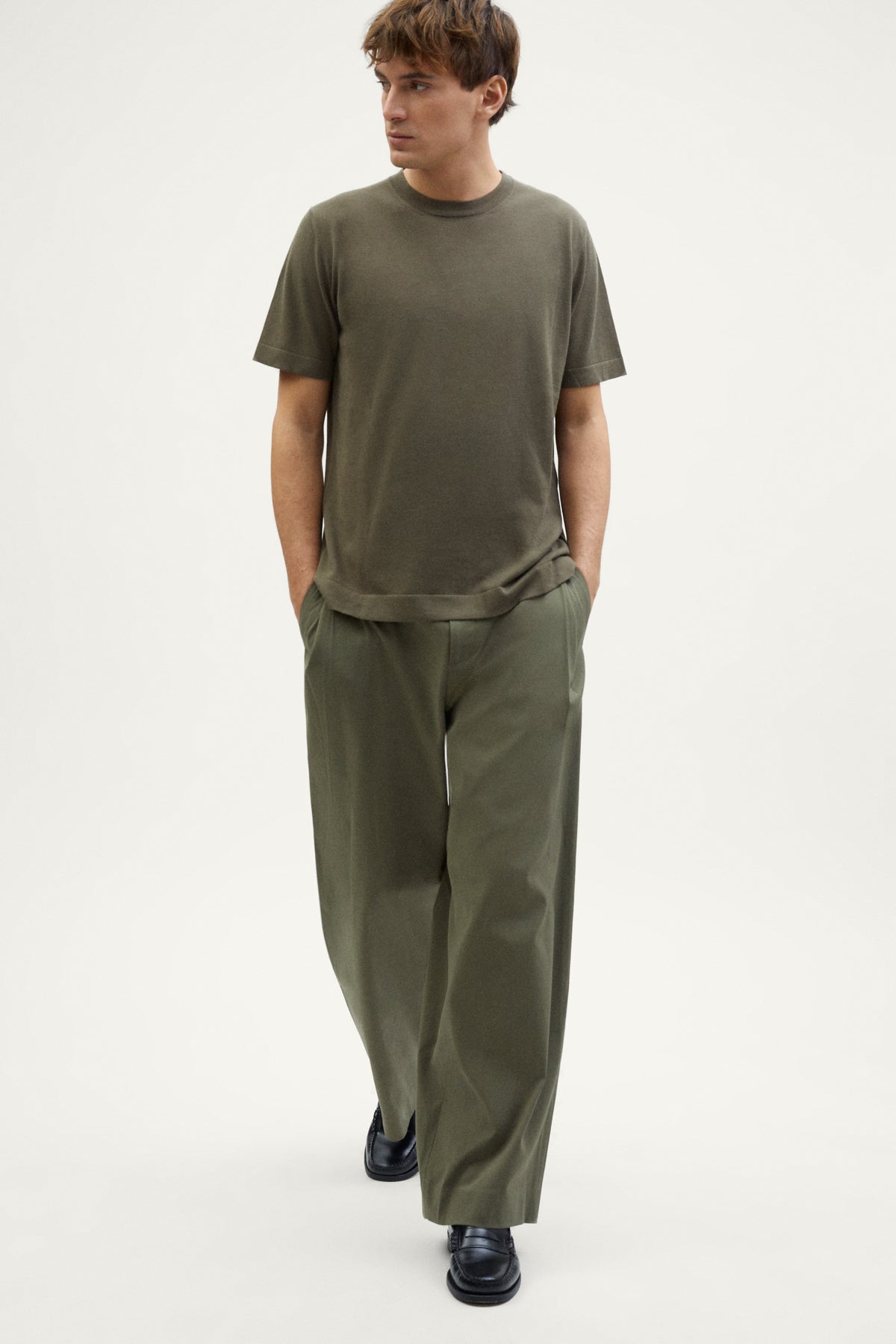 the organic cotton knit t shirt kaki green