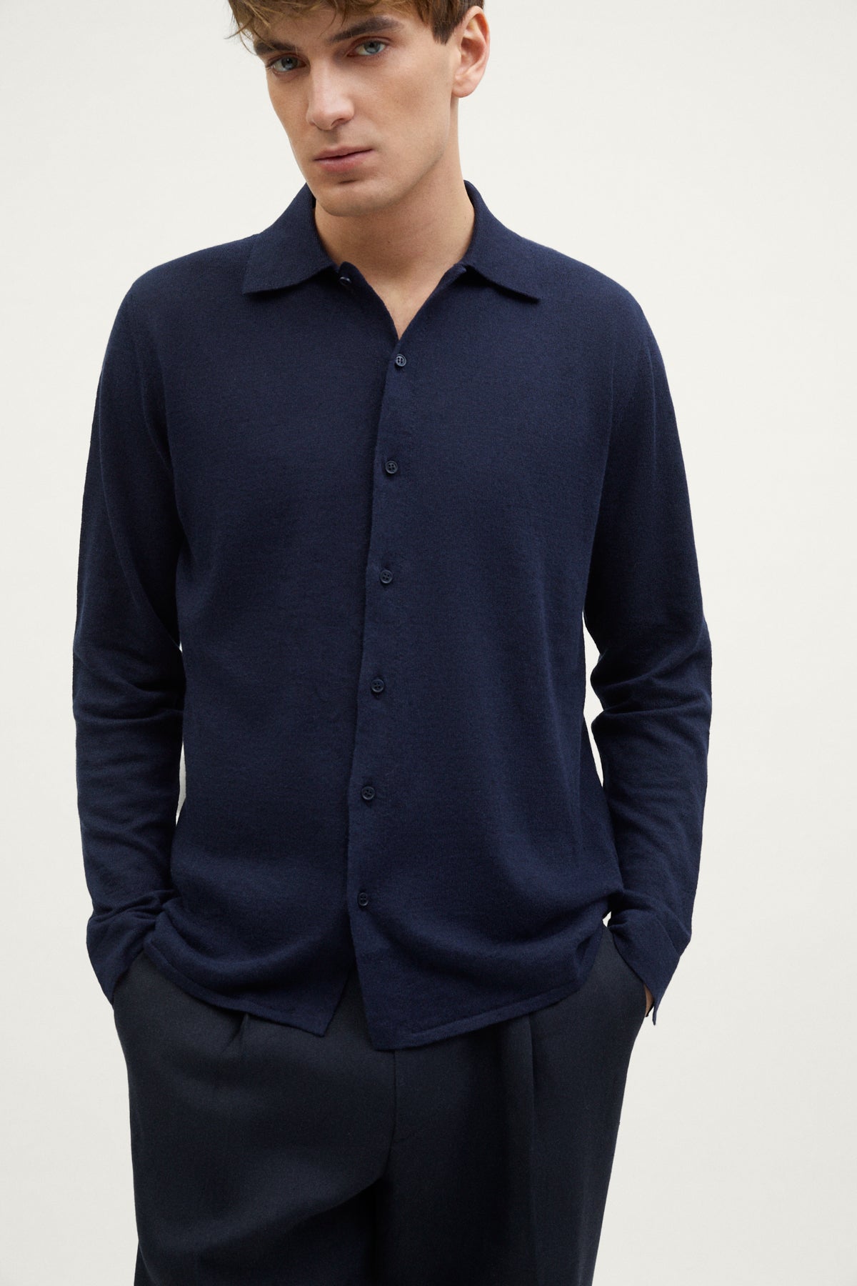 the linen cotton knit shirt blue navy