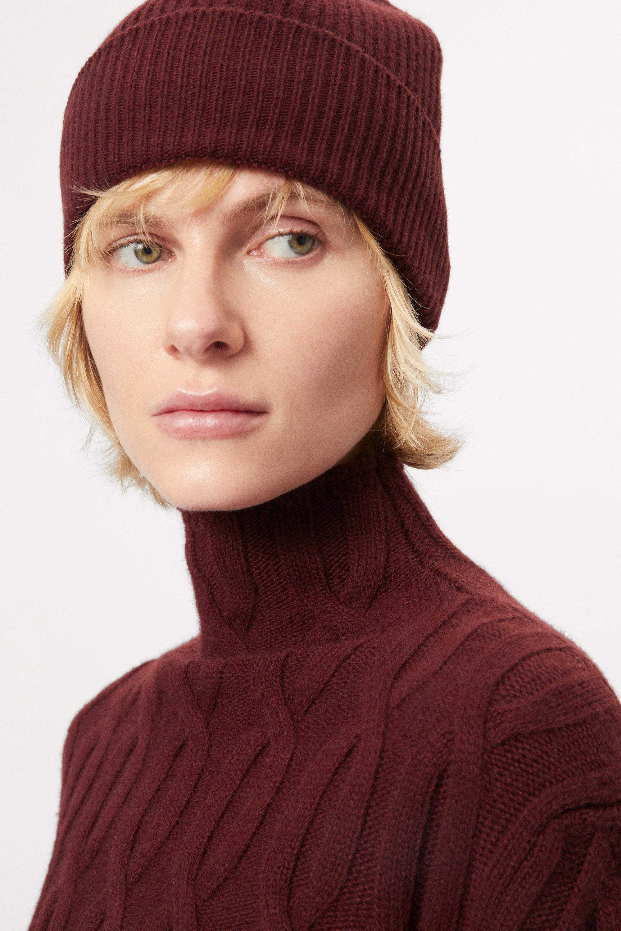 The Woolen Ribbed Beanie