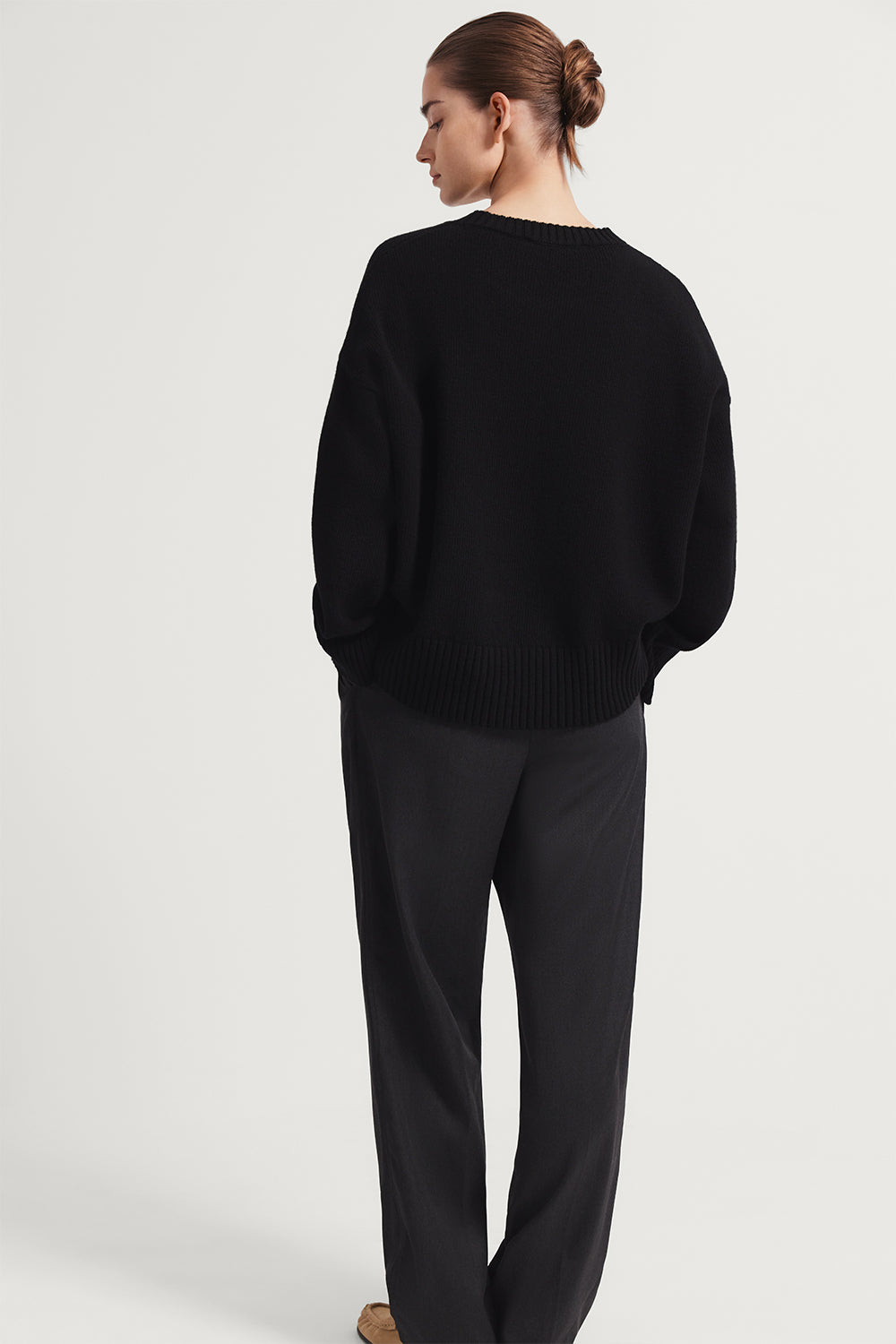 The Woolen Chunky Sweater Black