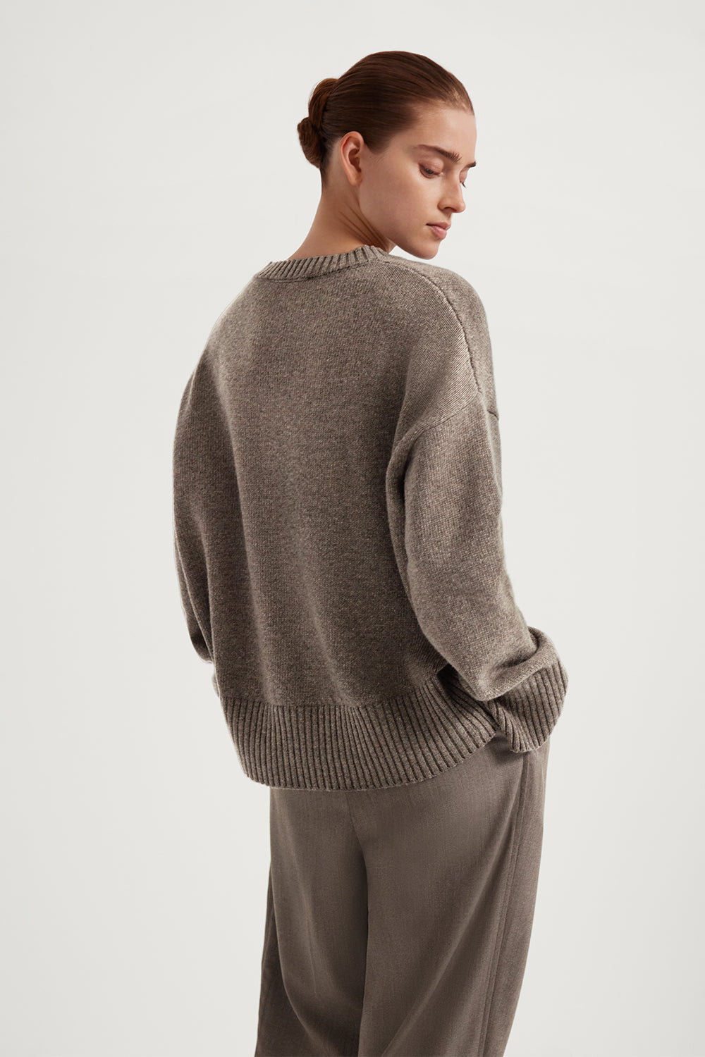 The Woolen Chunky Sweater Taupe