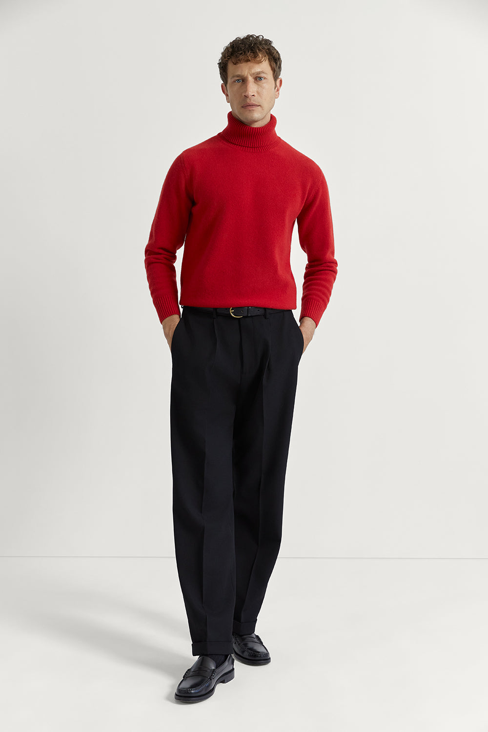 The Woolen Roll-Neck Red