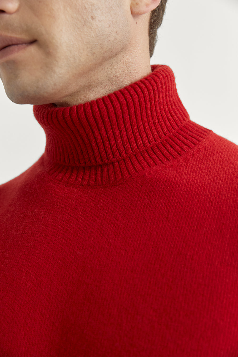The Woolen Roll-Neck Red