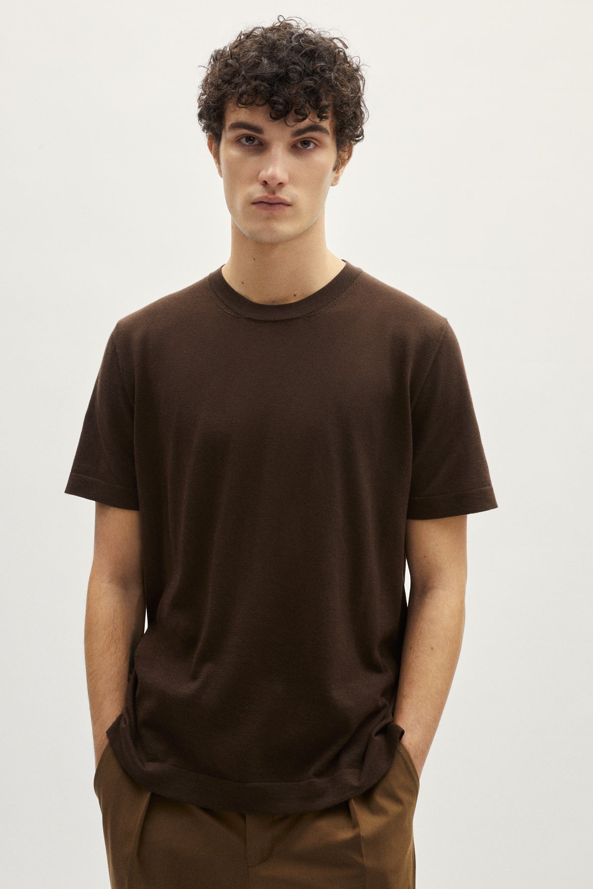the organic cotton knit t shirt mocha brown