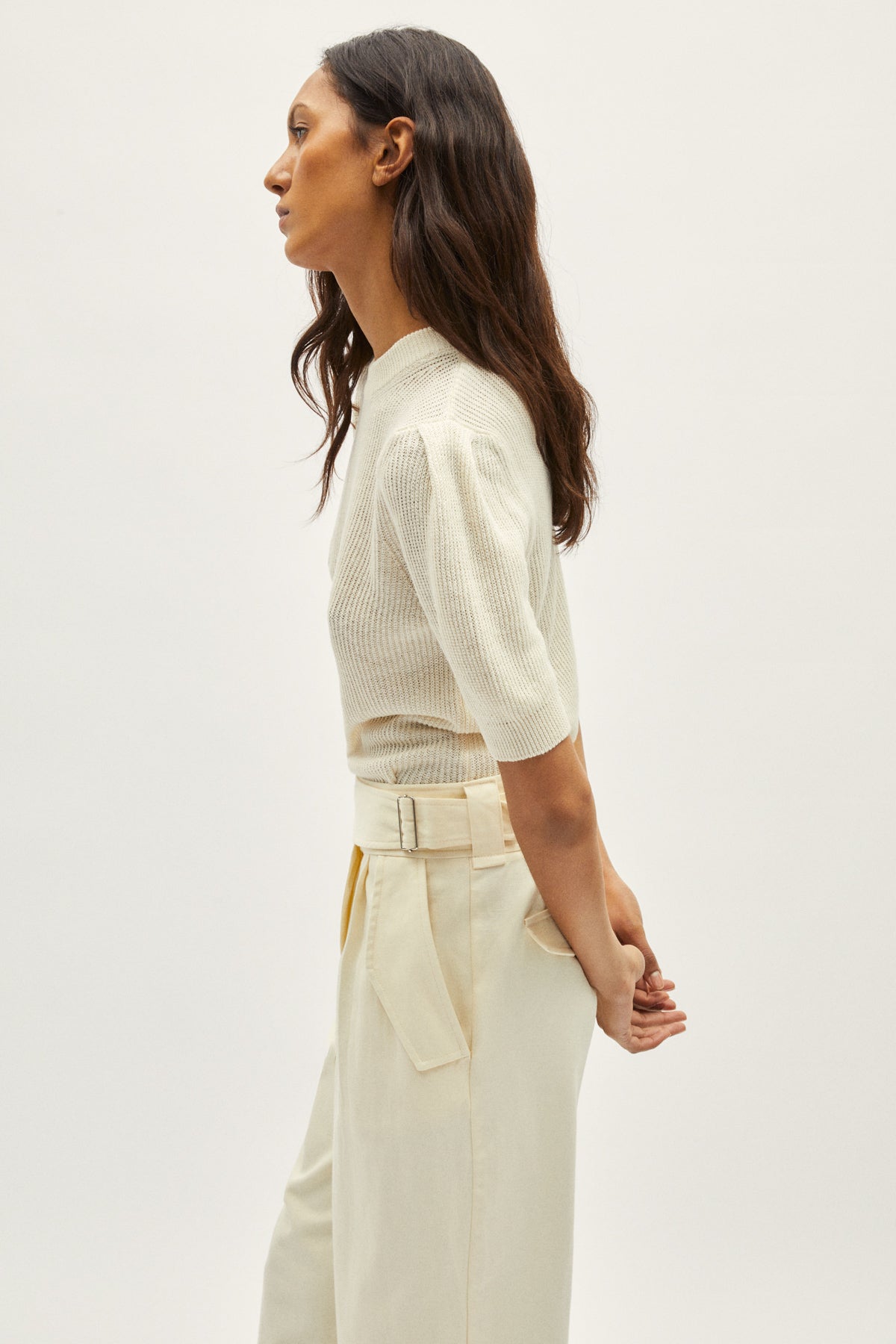 the linen cotton ribbed t shirt with pinces milk white