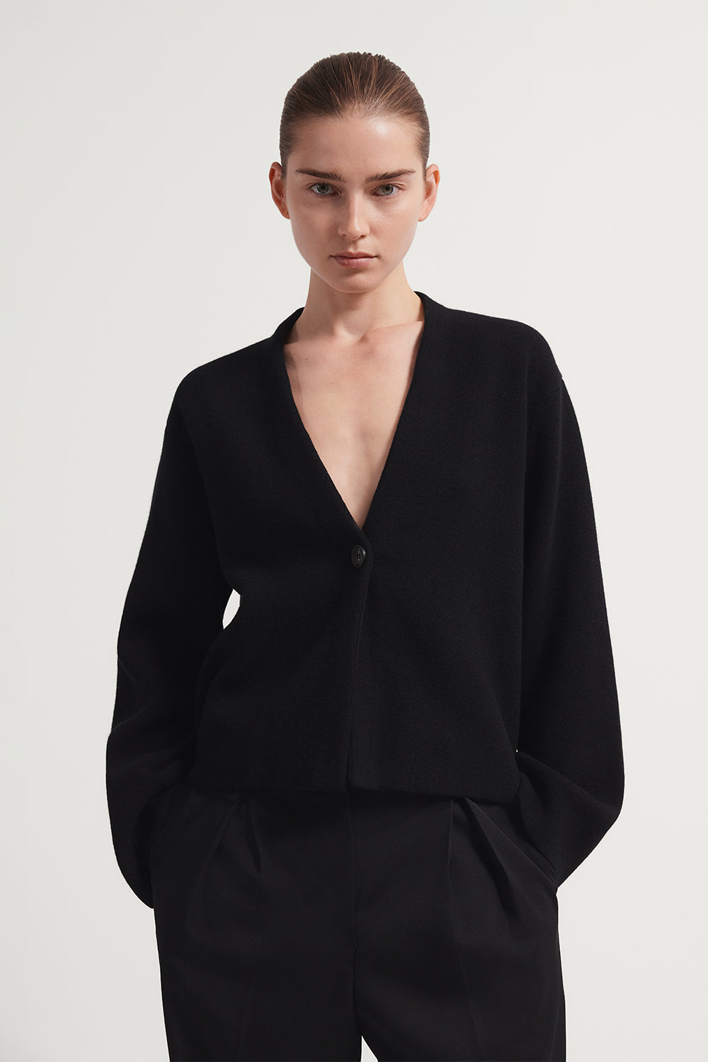 The Woolen Sleek Jacket Black