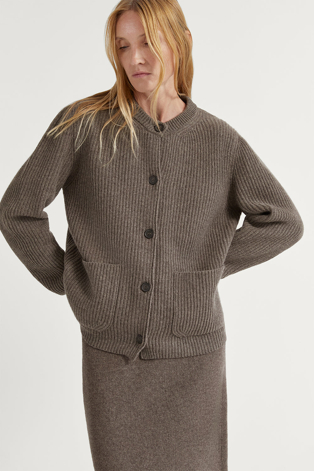The Woolen Crewneck Ribbed Cardigan Taupe