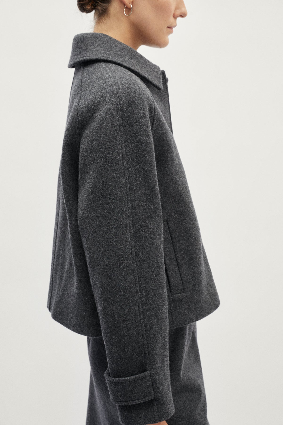 The Woolen Cropped Coat