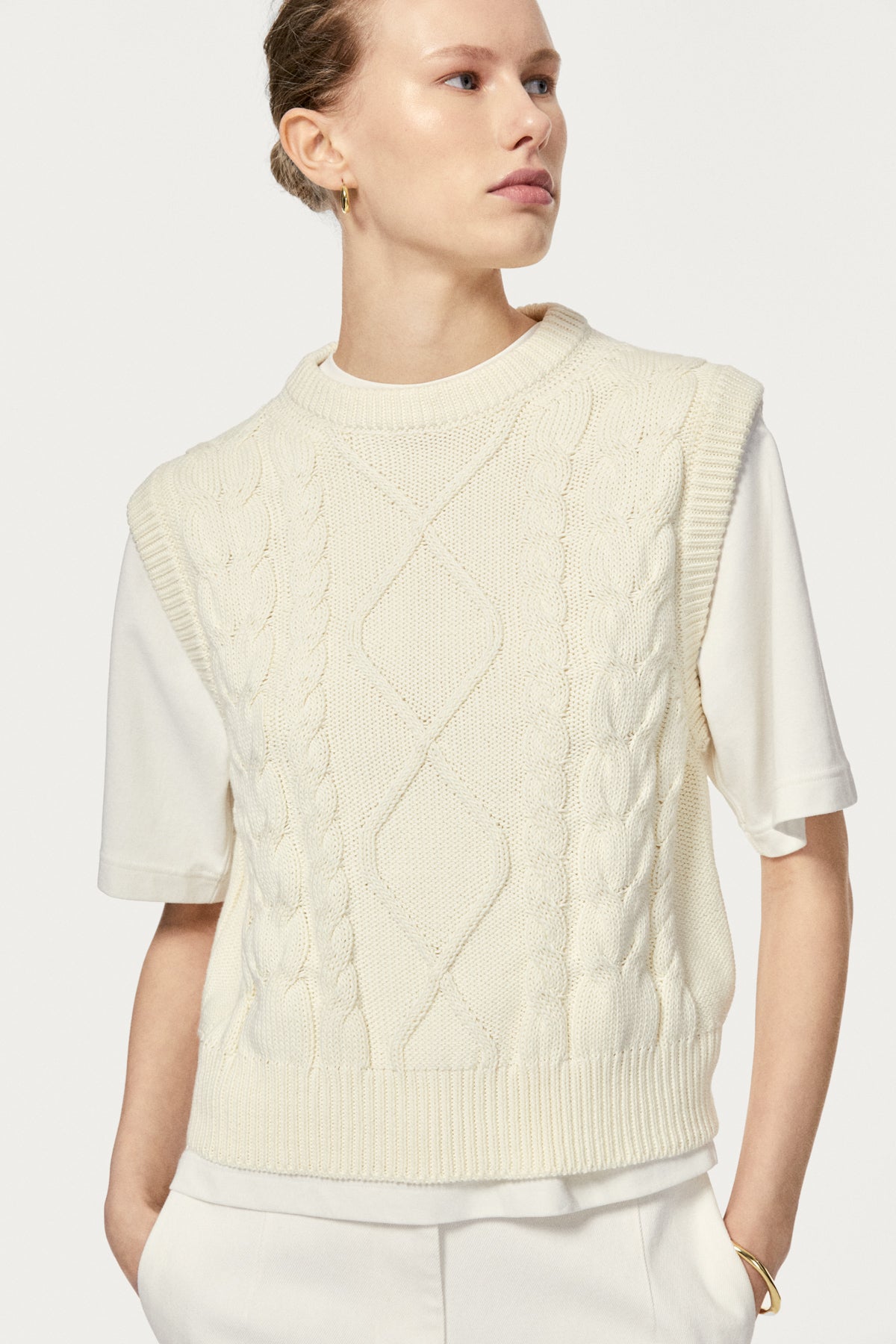 The Organic Cotton Aran Tricot Vest milk white
