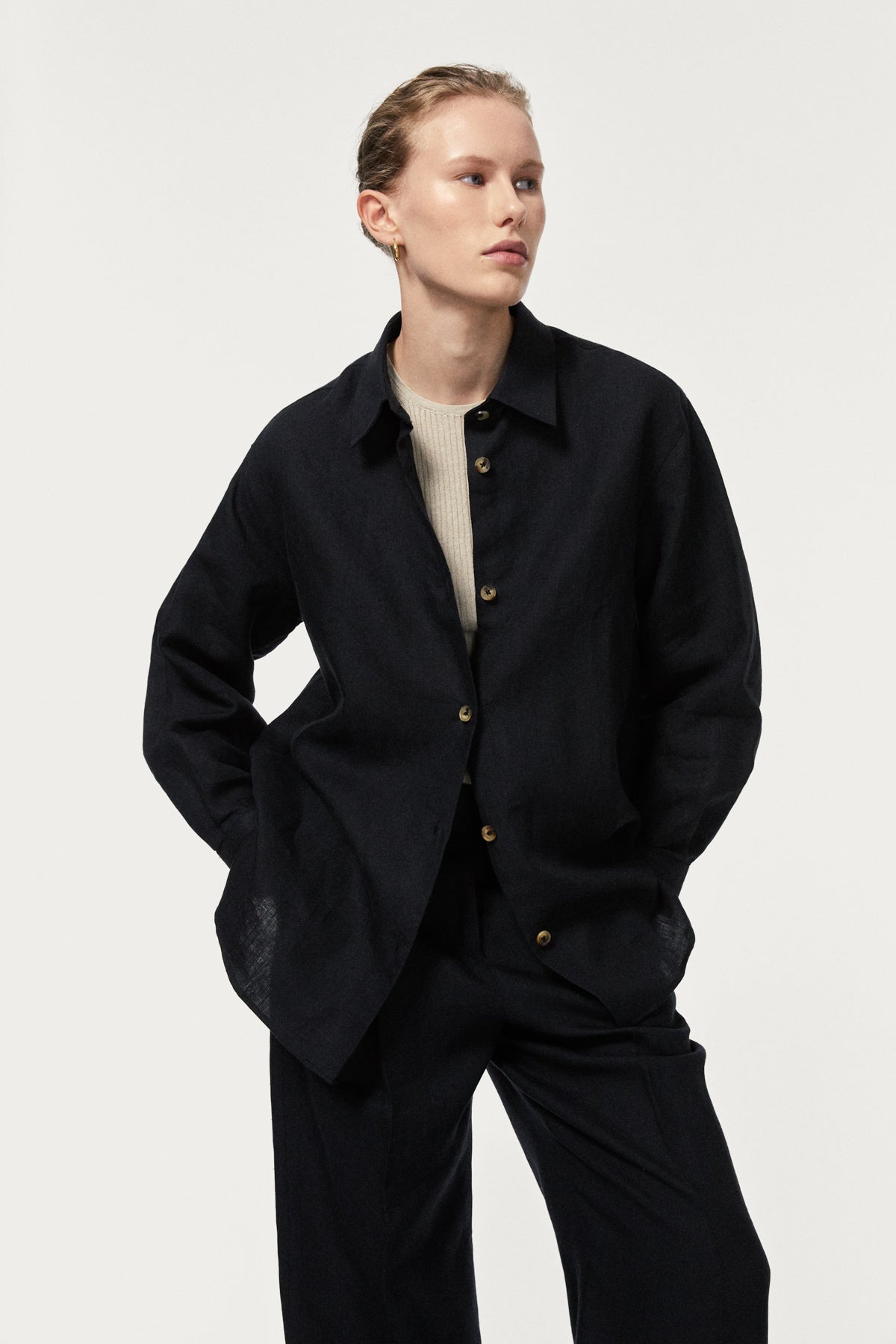 The Linen Twill Relaxed Overshirt balck navy