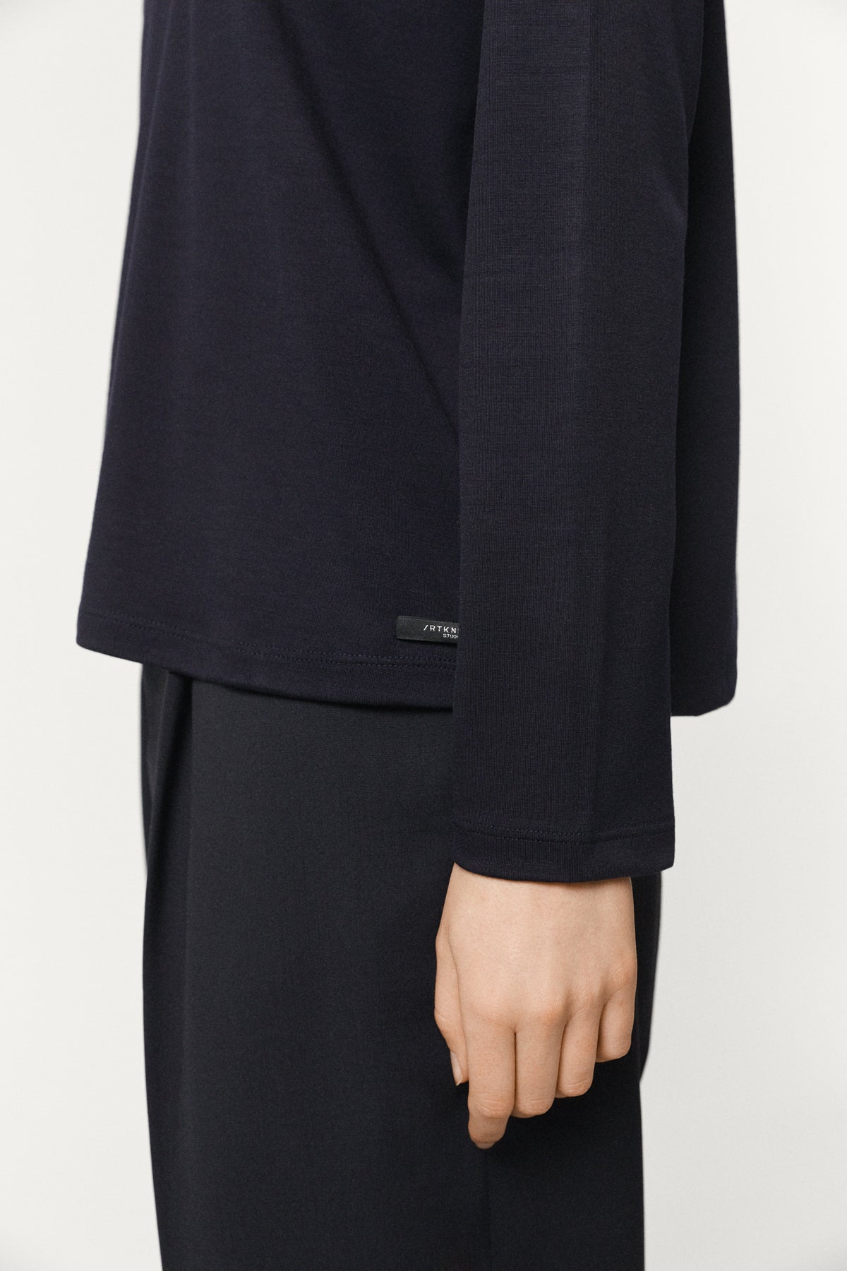 The Active Wool Long Sleeve T-shirt dark blue