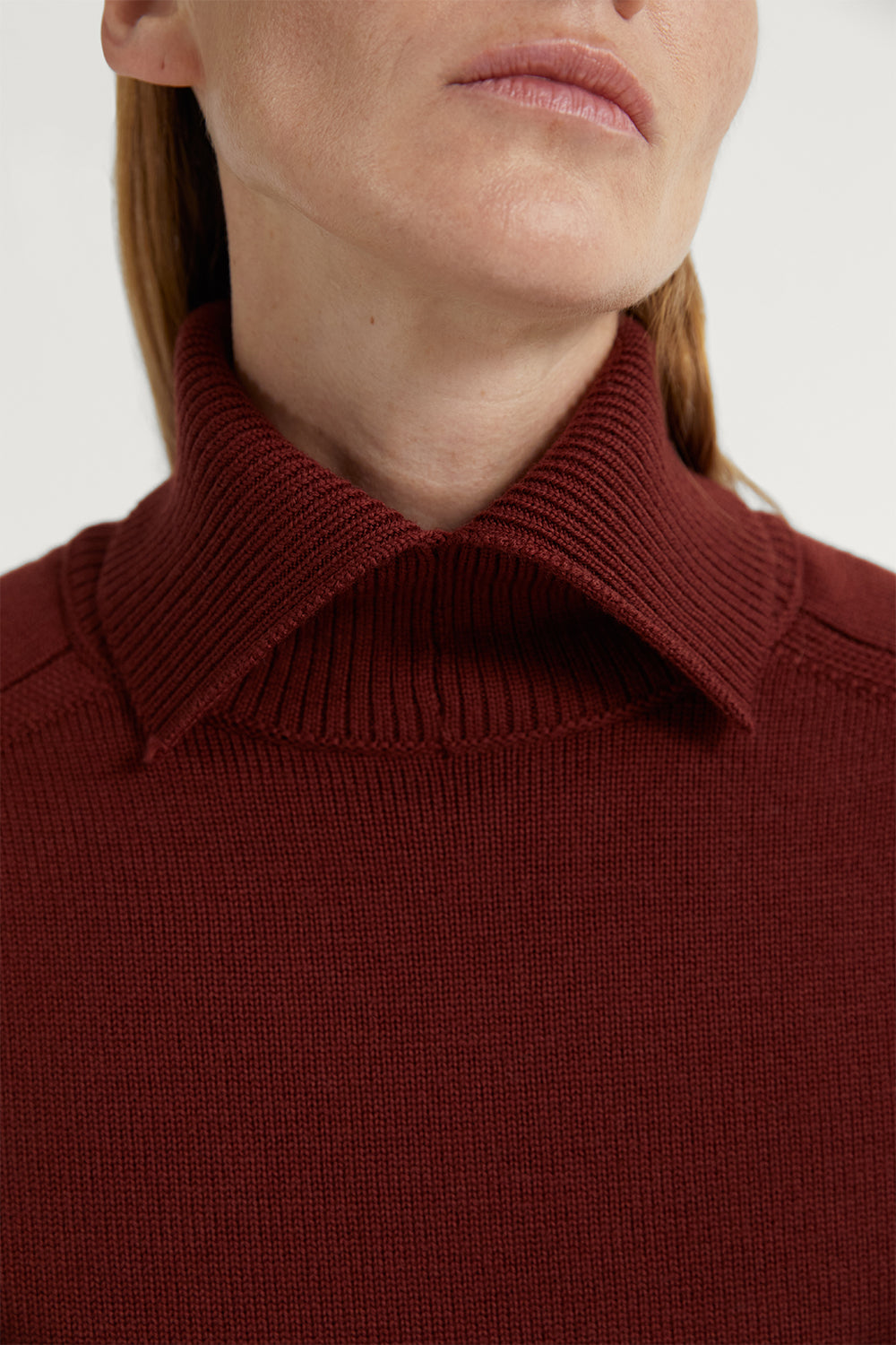 The Merino Wool Boxy With Special High Neck Tuscan Red