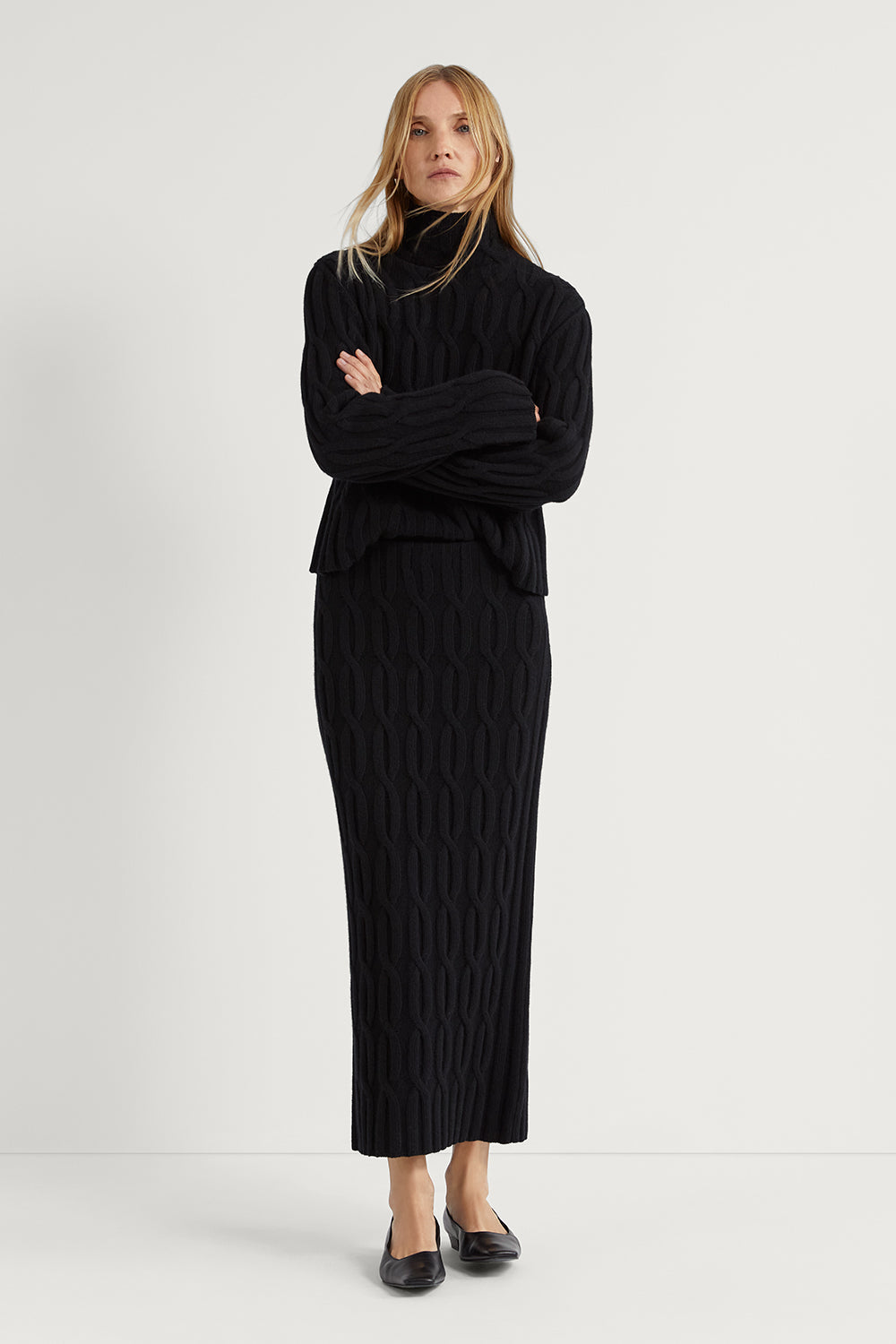 The Woolen Cable Knit Skirt Black
