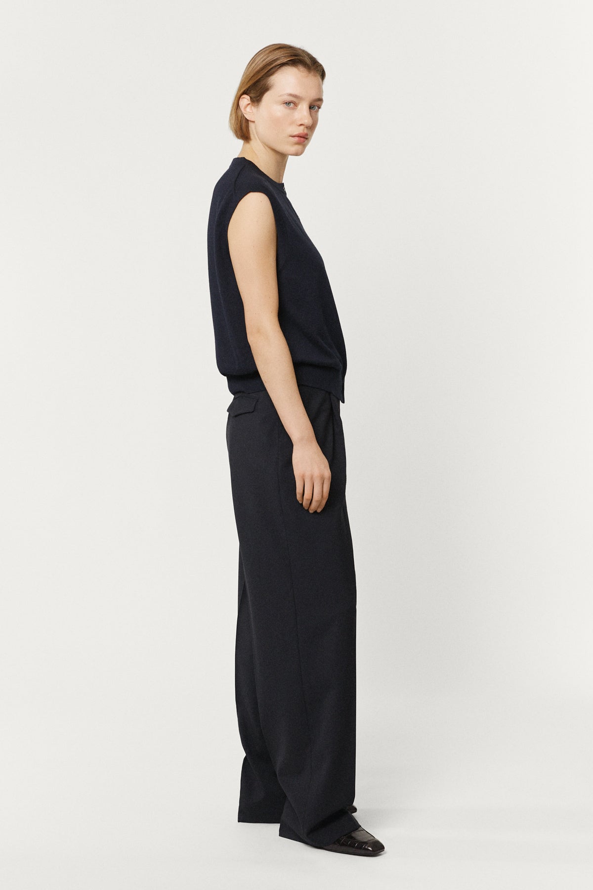The Cool Wool Tailored Pants with Pinces blue