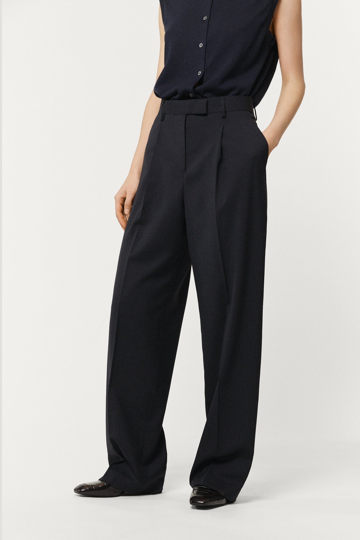 The Cool Wool Tailored Pants with Pinces blue