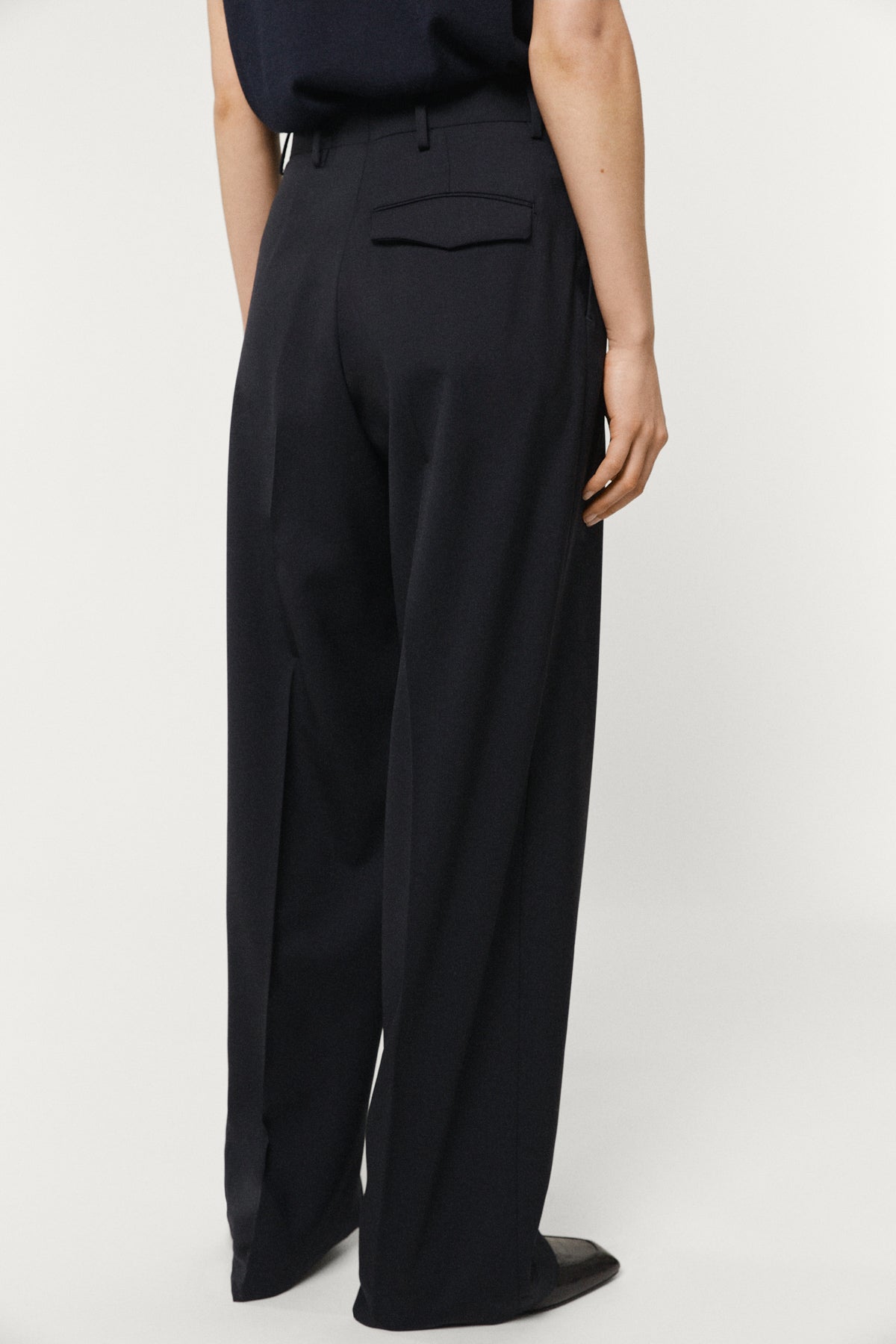 The Cool Wool Tailored Pants with Pinces blue