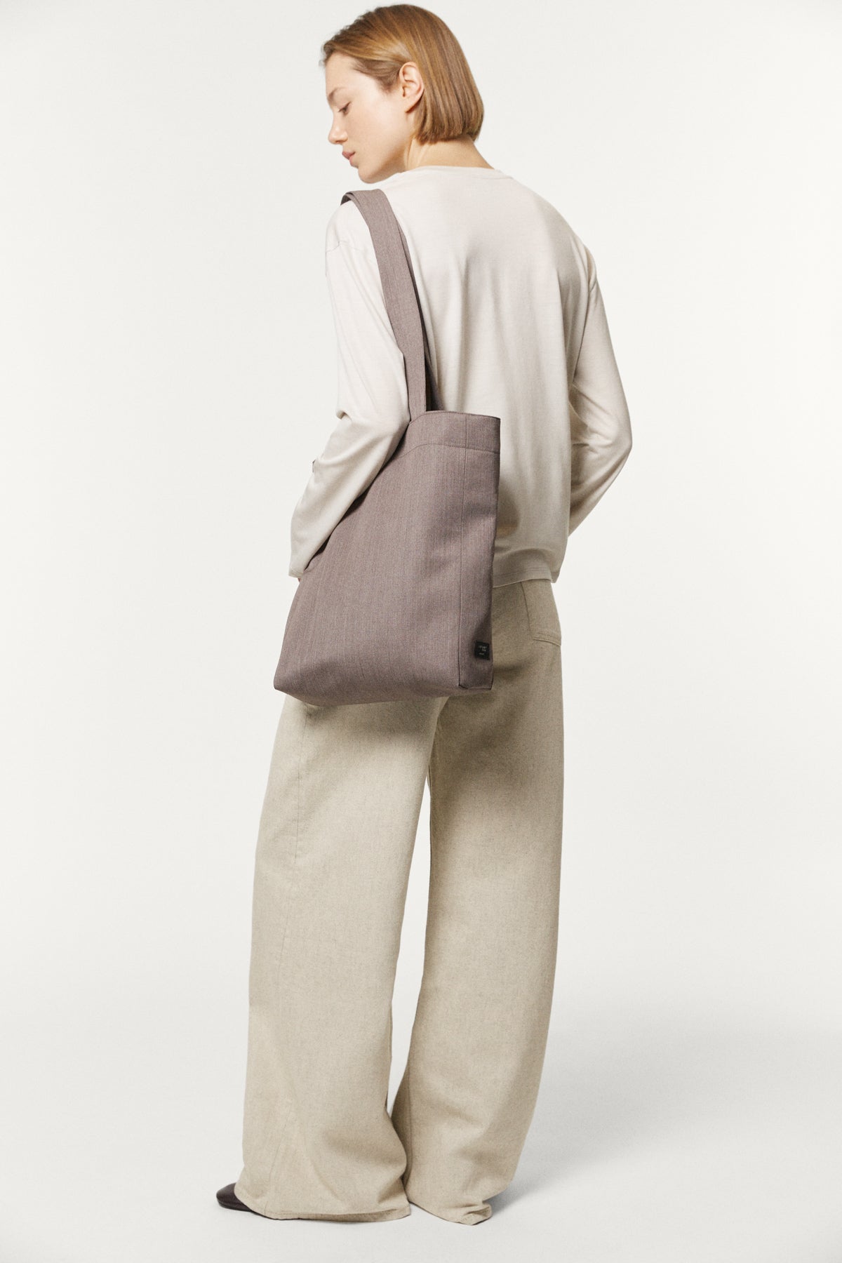 The Twill Wool Tote Bag taupe