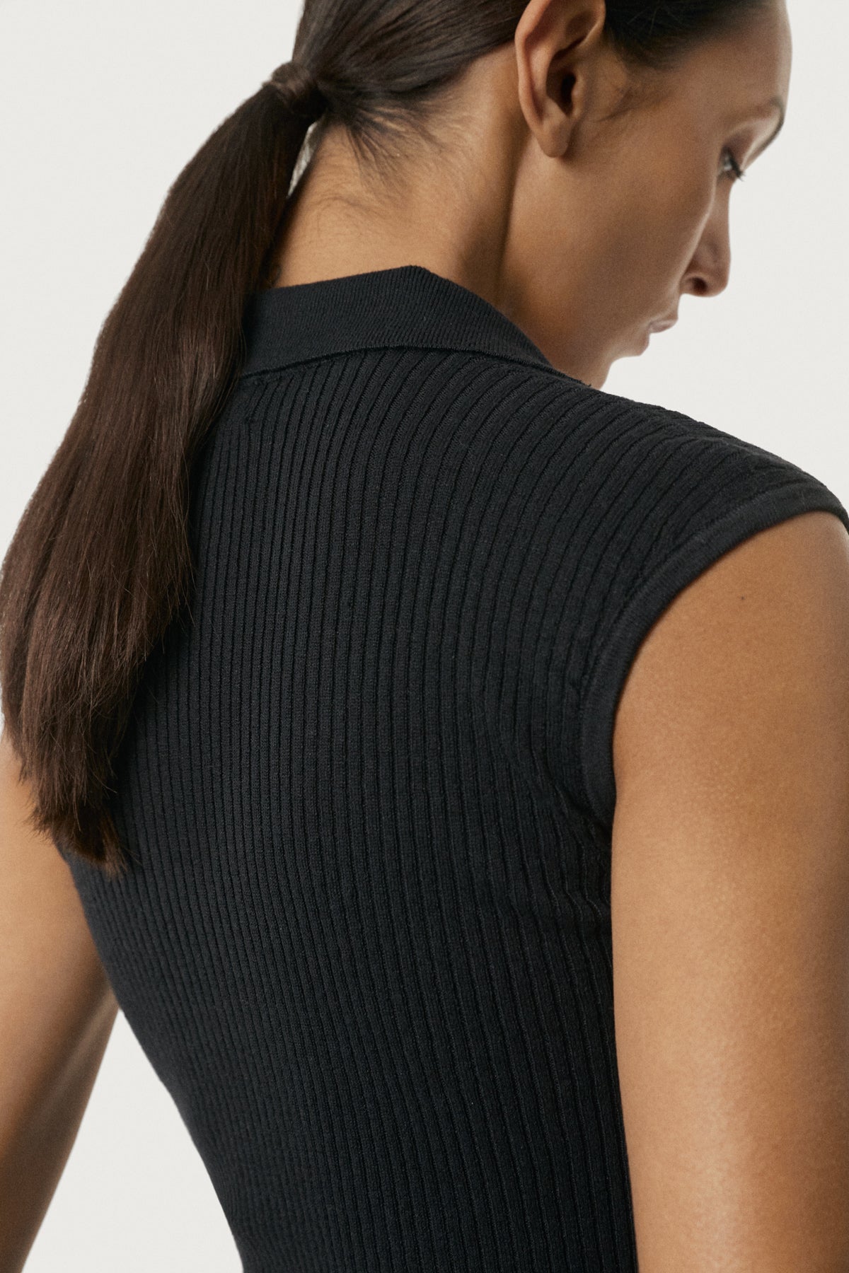 The Linen Cotton Lapel-Neck Top Black