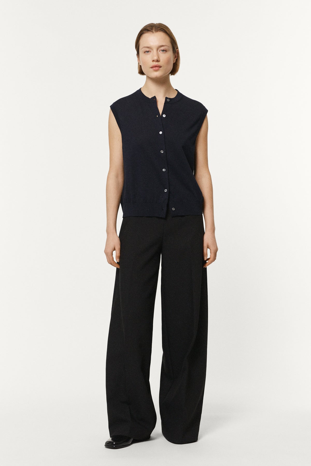 The Organic Cotton Buttoned Vest Deep Blue