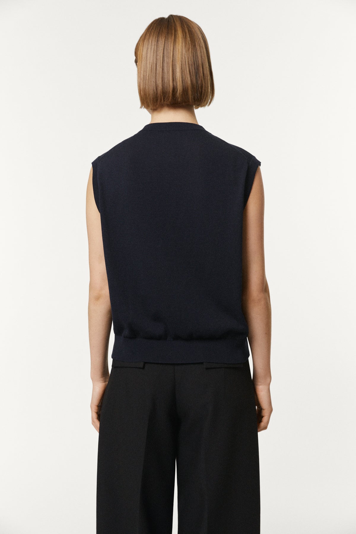 The Organic Cotton Buttoned Vest Deep Blue