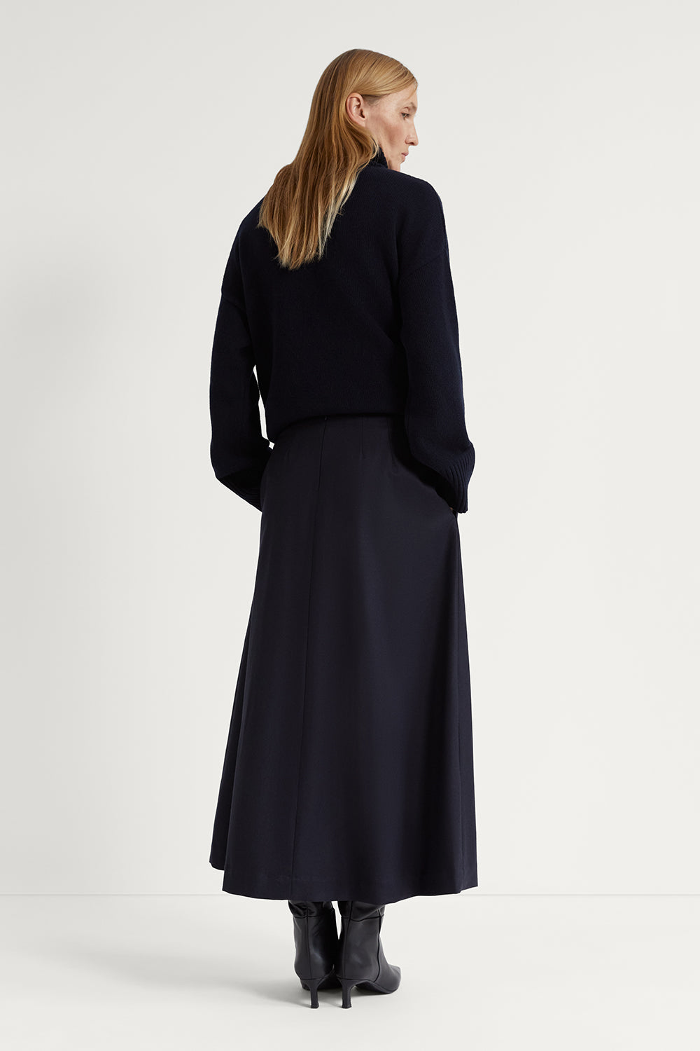 The Flannel Wool Pleated Skirt Dark Blue