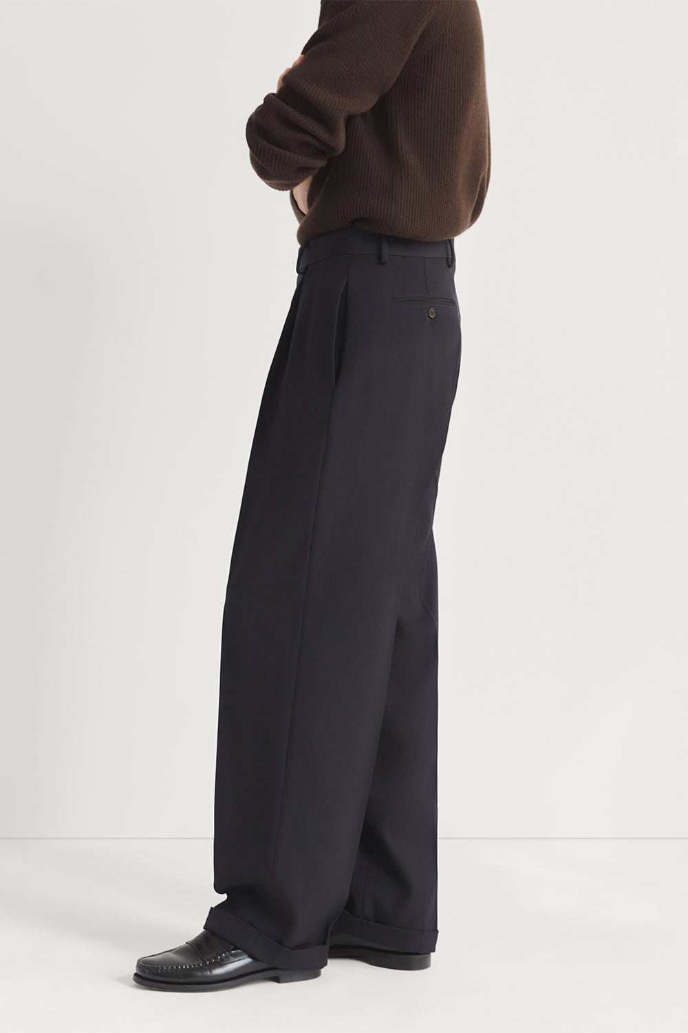 The Wool Gabardine Wide Pants Navy Blue