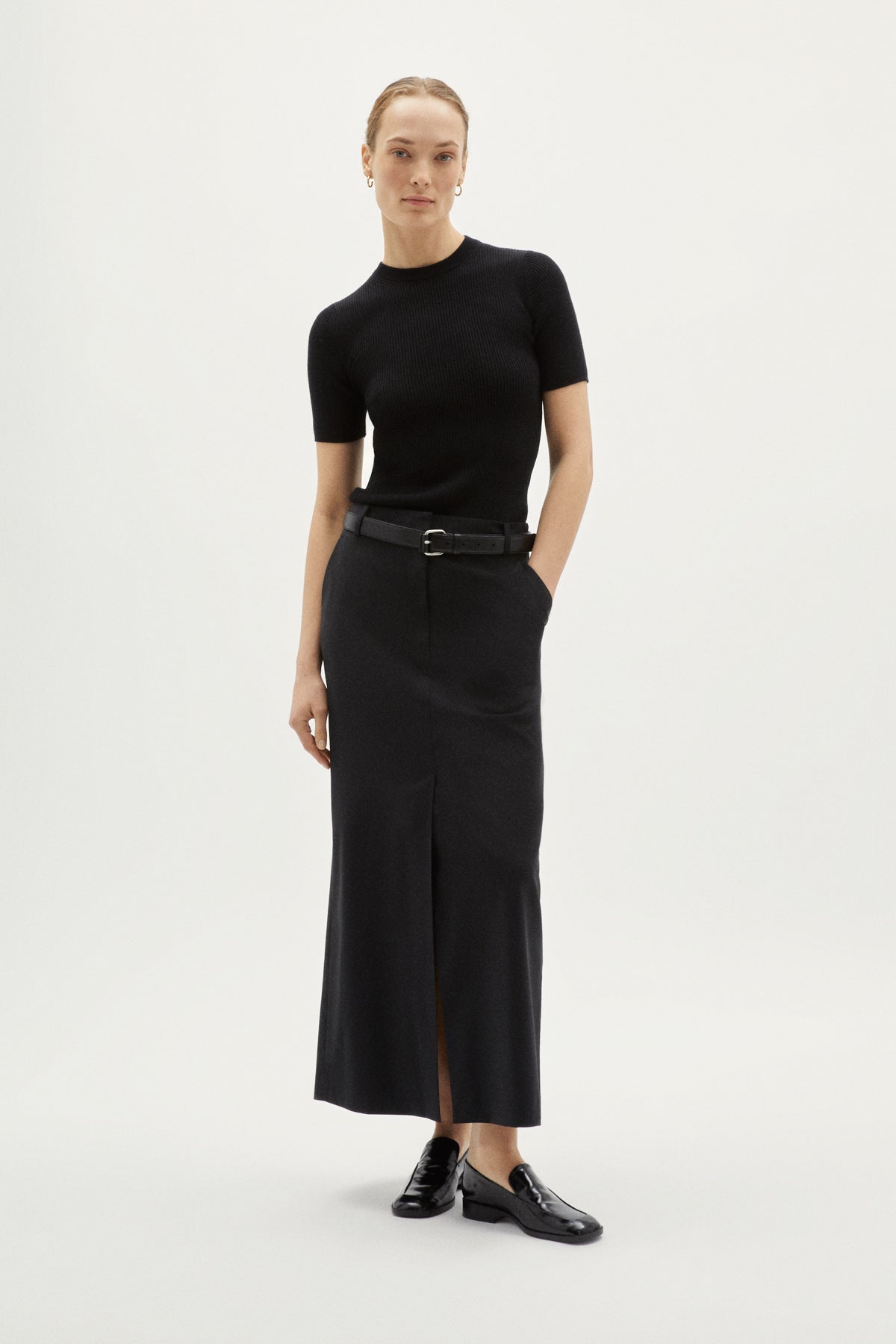 the organic cotton ribbed tee black