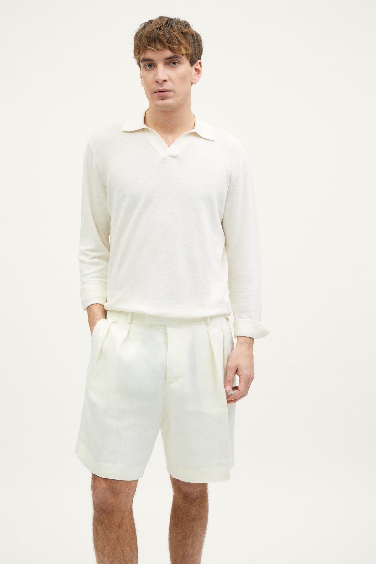 The Linen Twill Bermuda Shorts - white