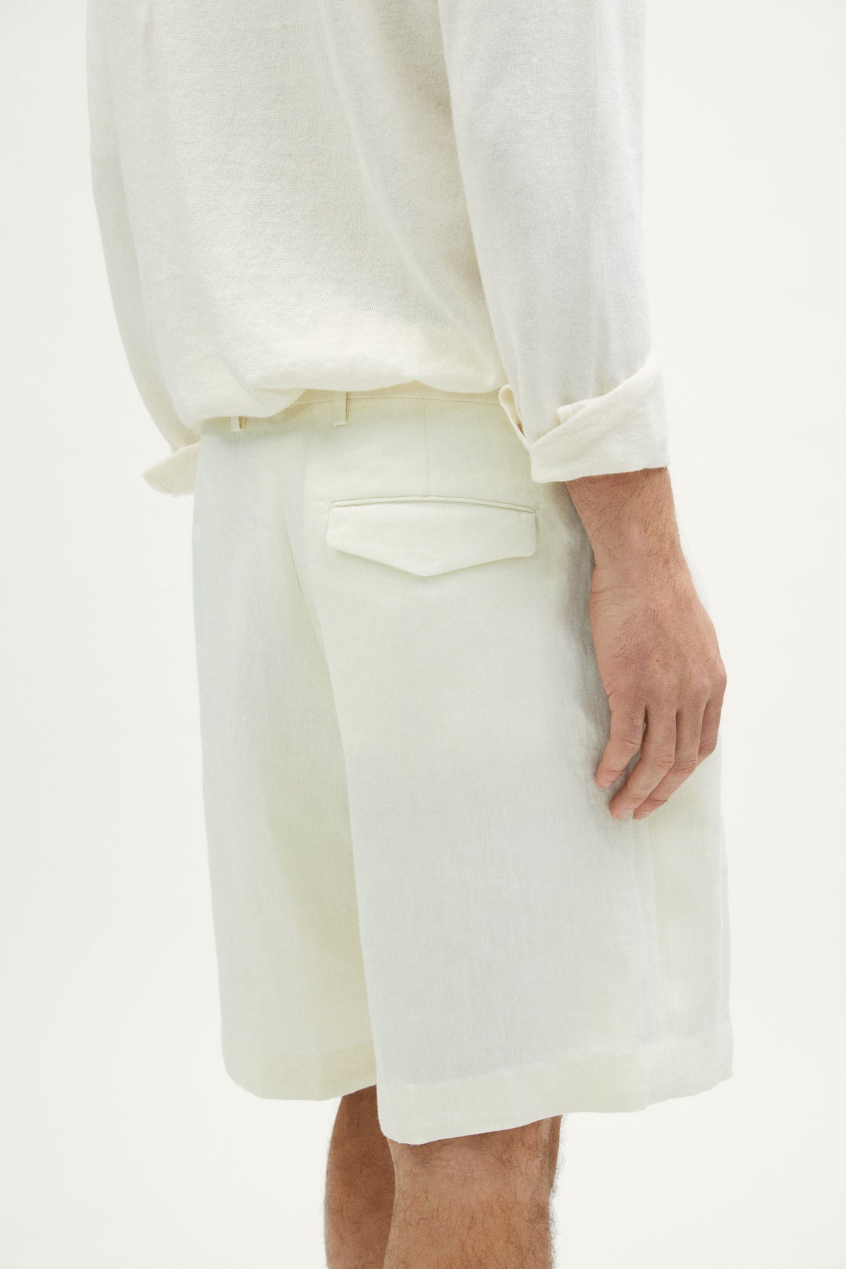 The Linen Twill Bermuda Shorts - white