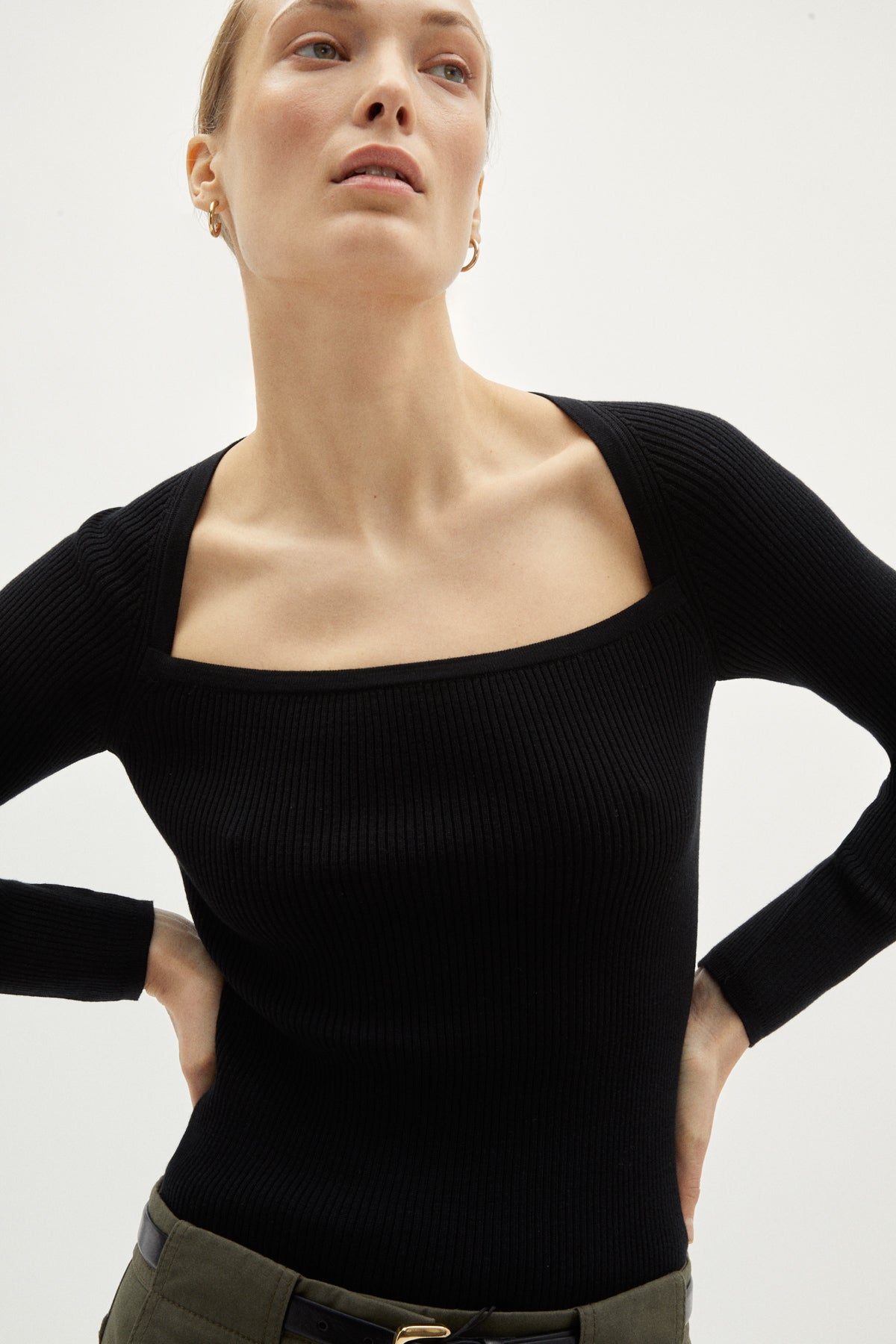 long sleeve ribbed top with special neckline black
