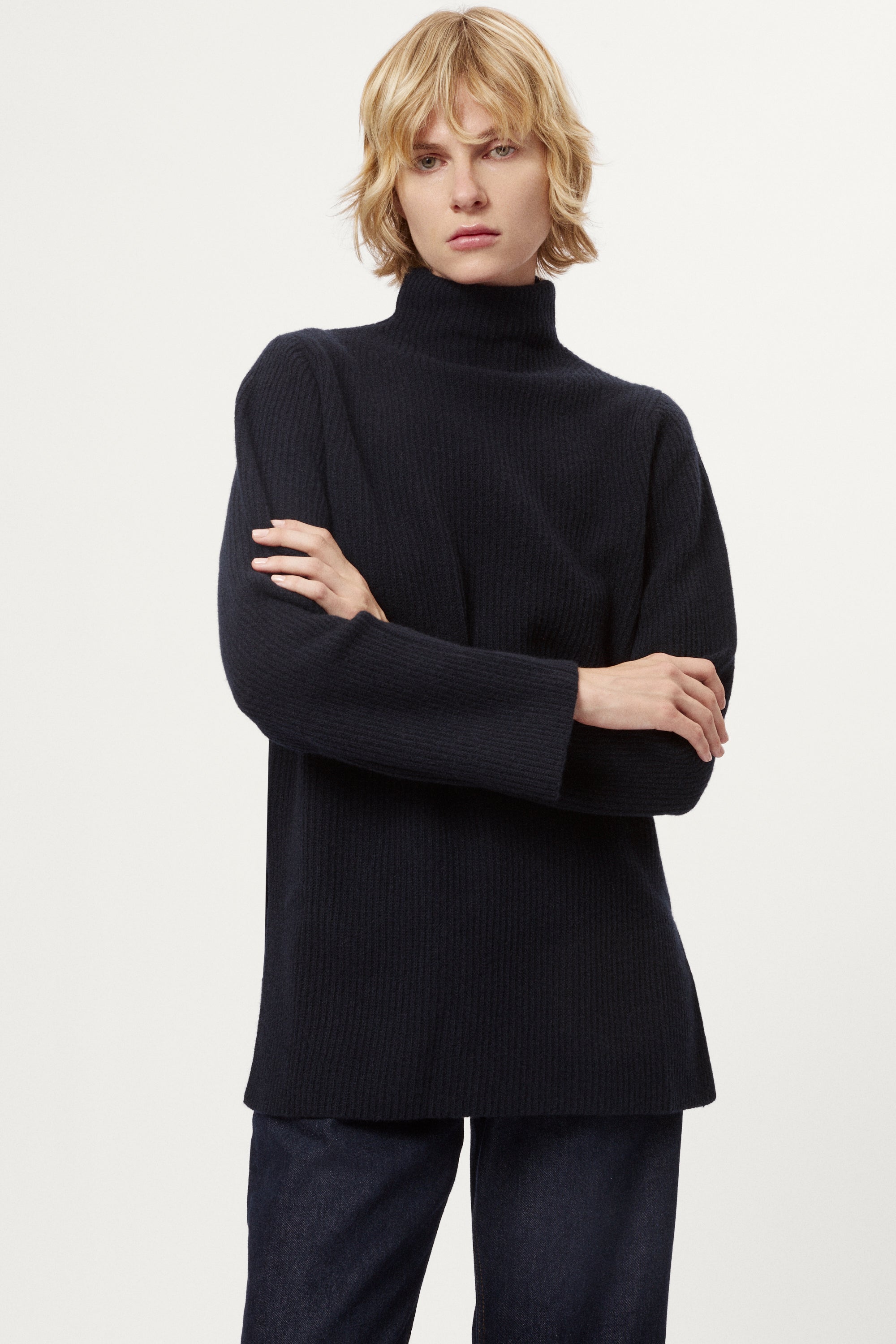 Pull long à col montant en laine