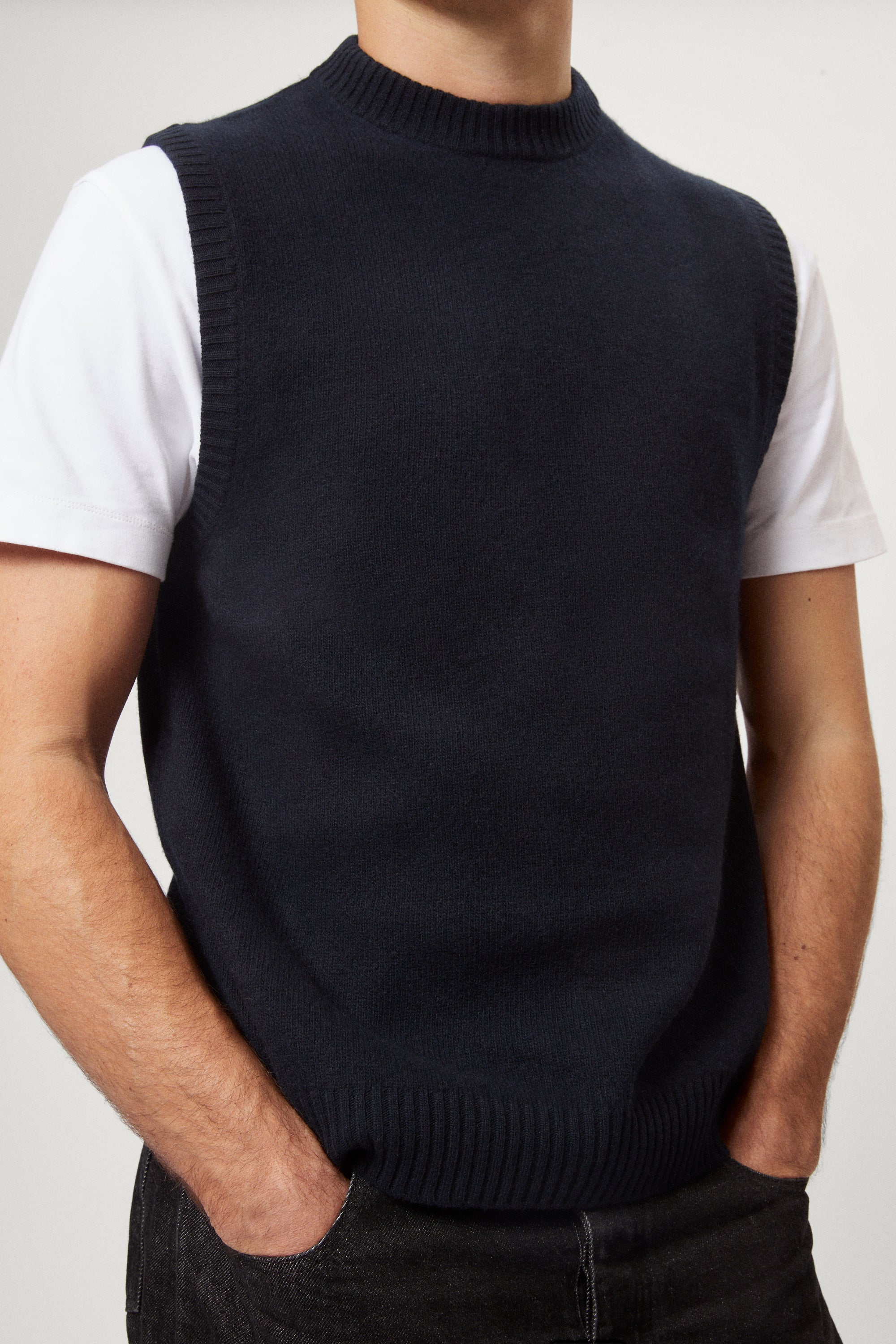 Vest in Lana Cardata