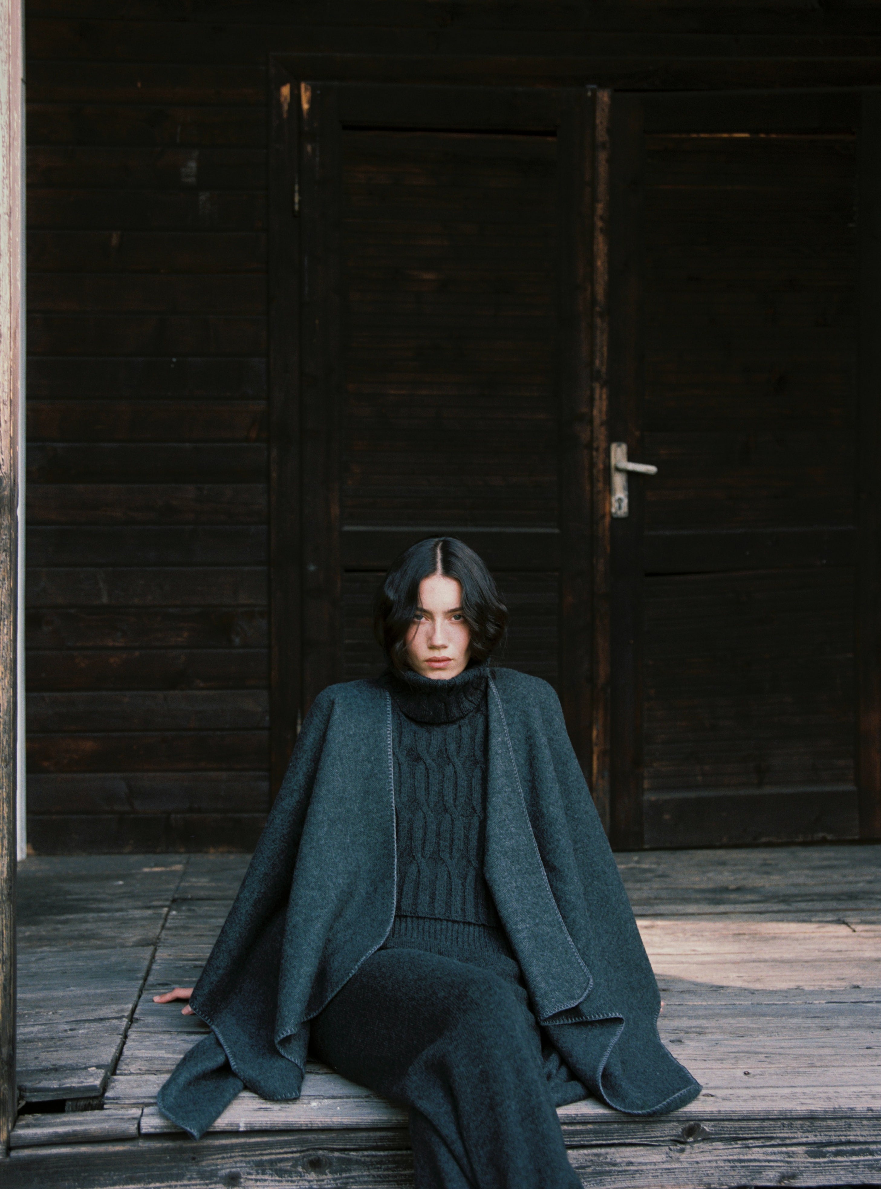 The Woolen Cable Bib