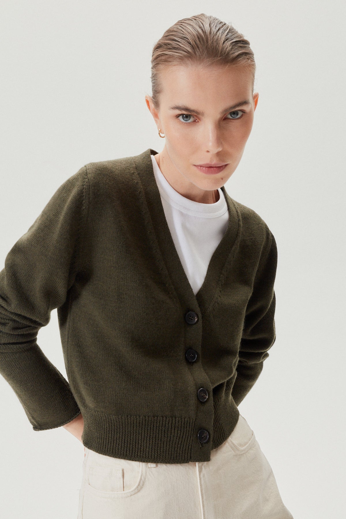the merino wool crop cardigan military green