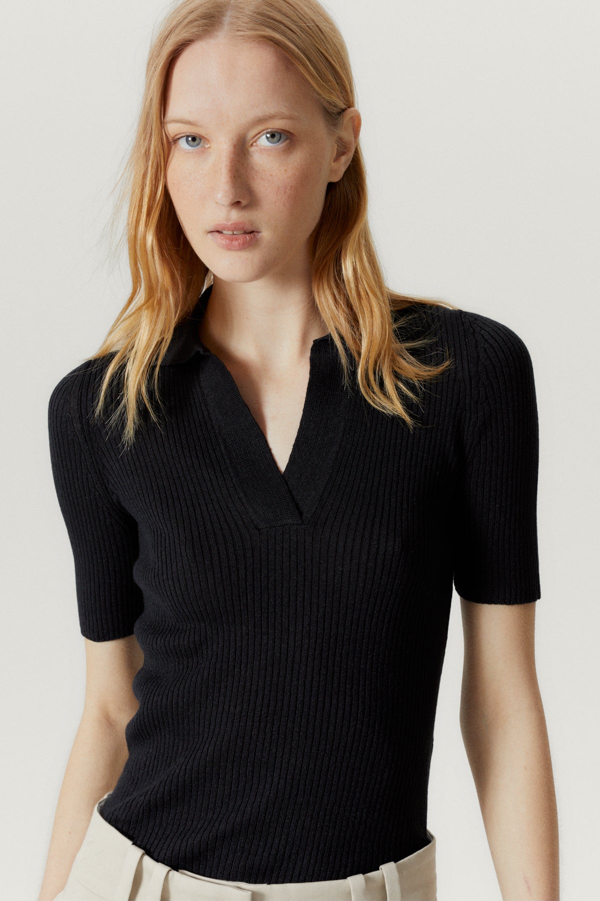 the linen cotton ribbed polo black