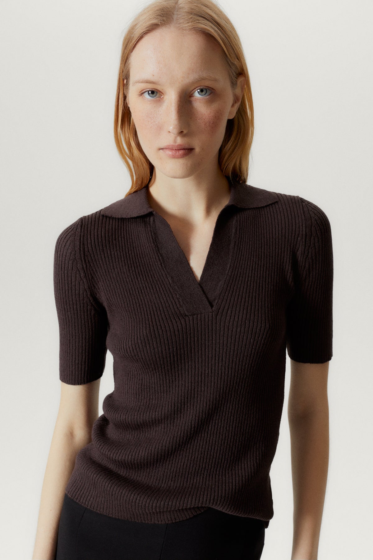 the linen cotton ribbed polo brown