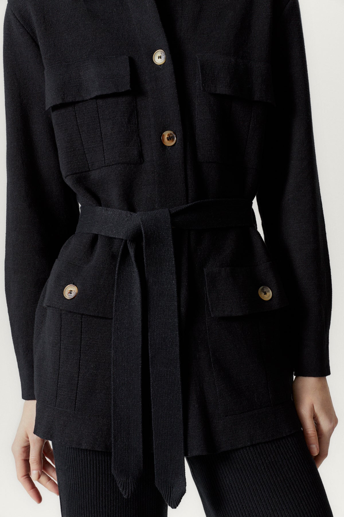 the linen cotton sahariana jacket black