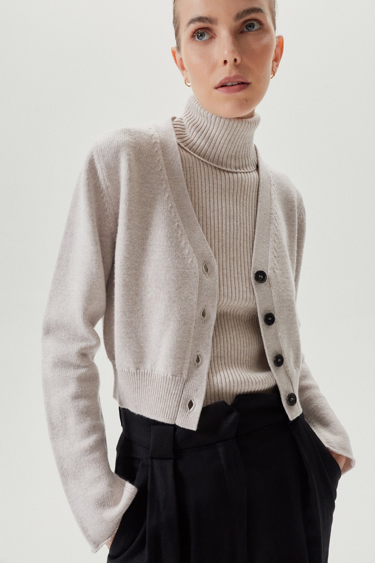 the merino wool crop cardigan greige