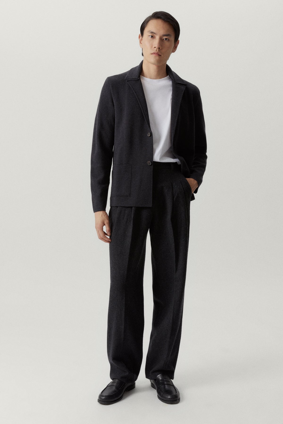 the merino wool knit blazer anthracite