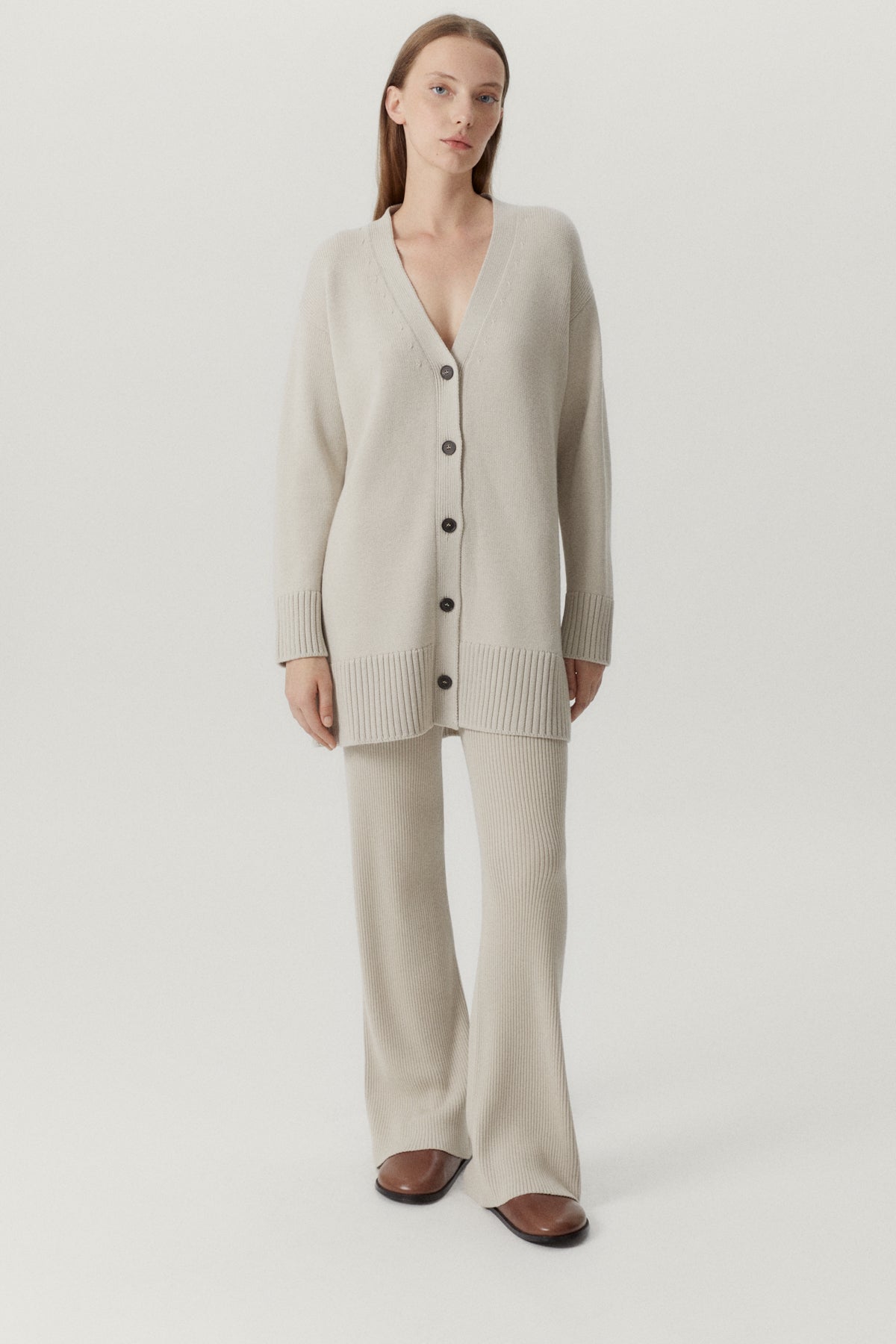 the merino wool oversize cardigan pearl