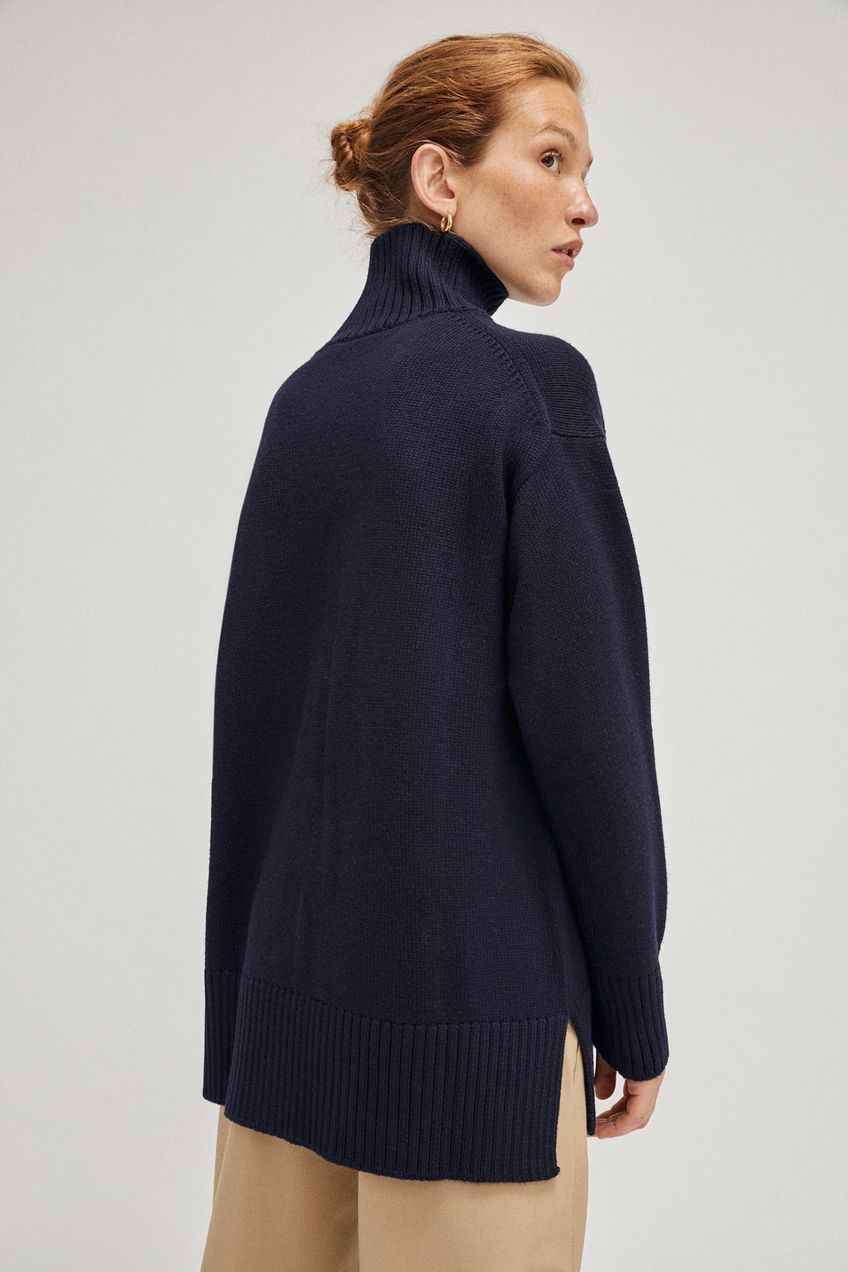 the merino wool oversize high neck oxford blue