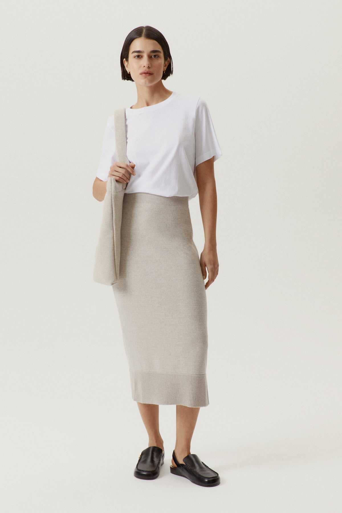 the merino wool skirt greige